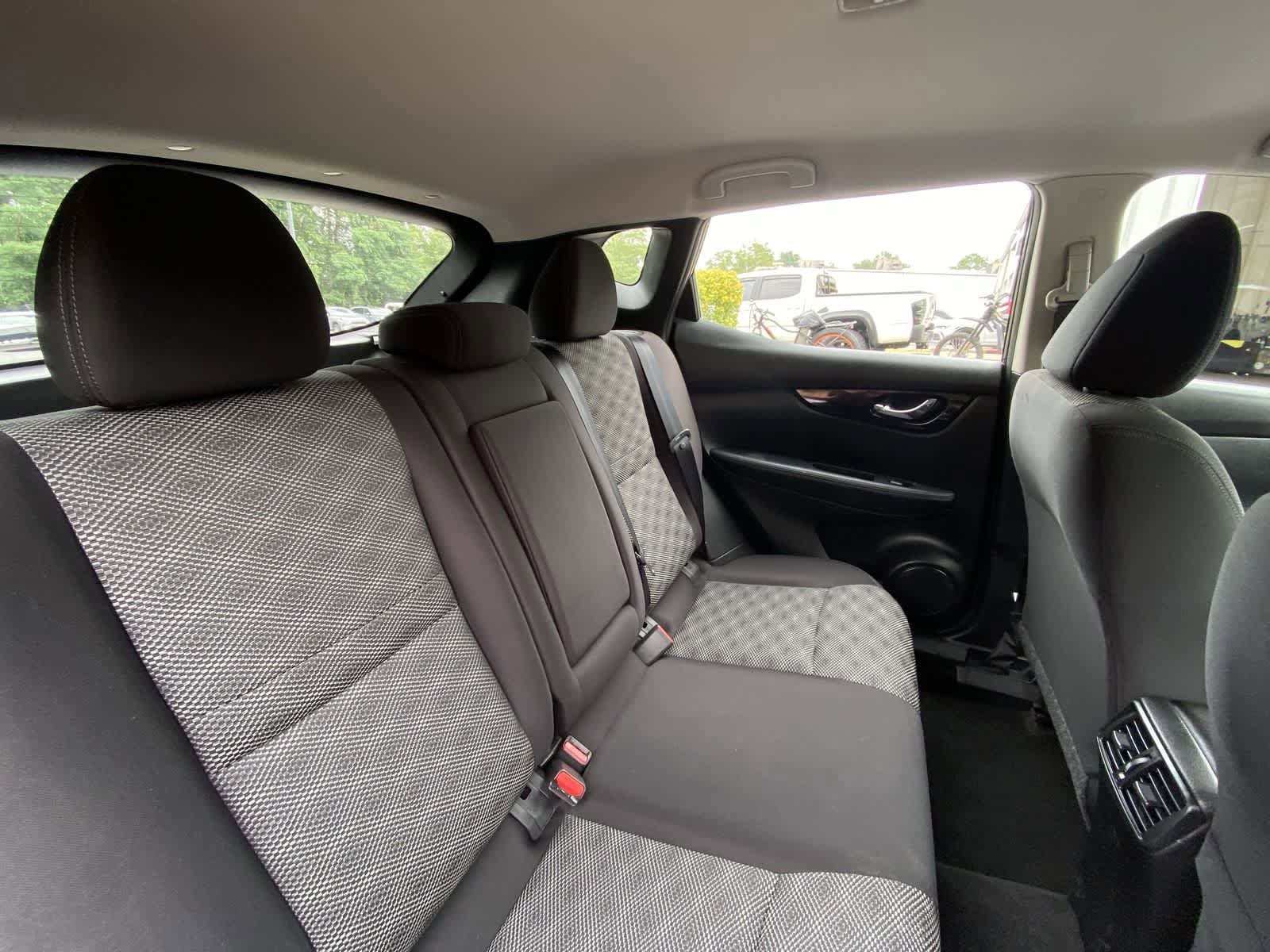 Thumbnail: 2019 Nissan Rogue Sport - 23