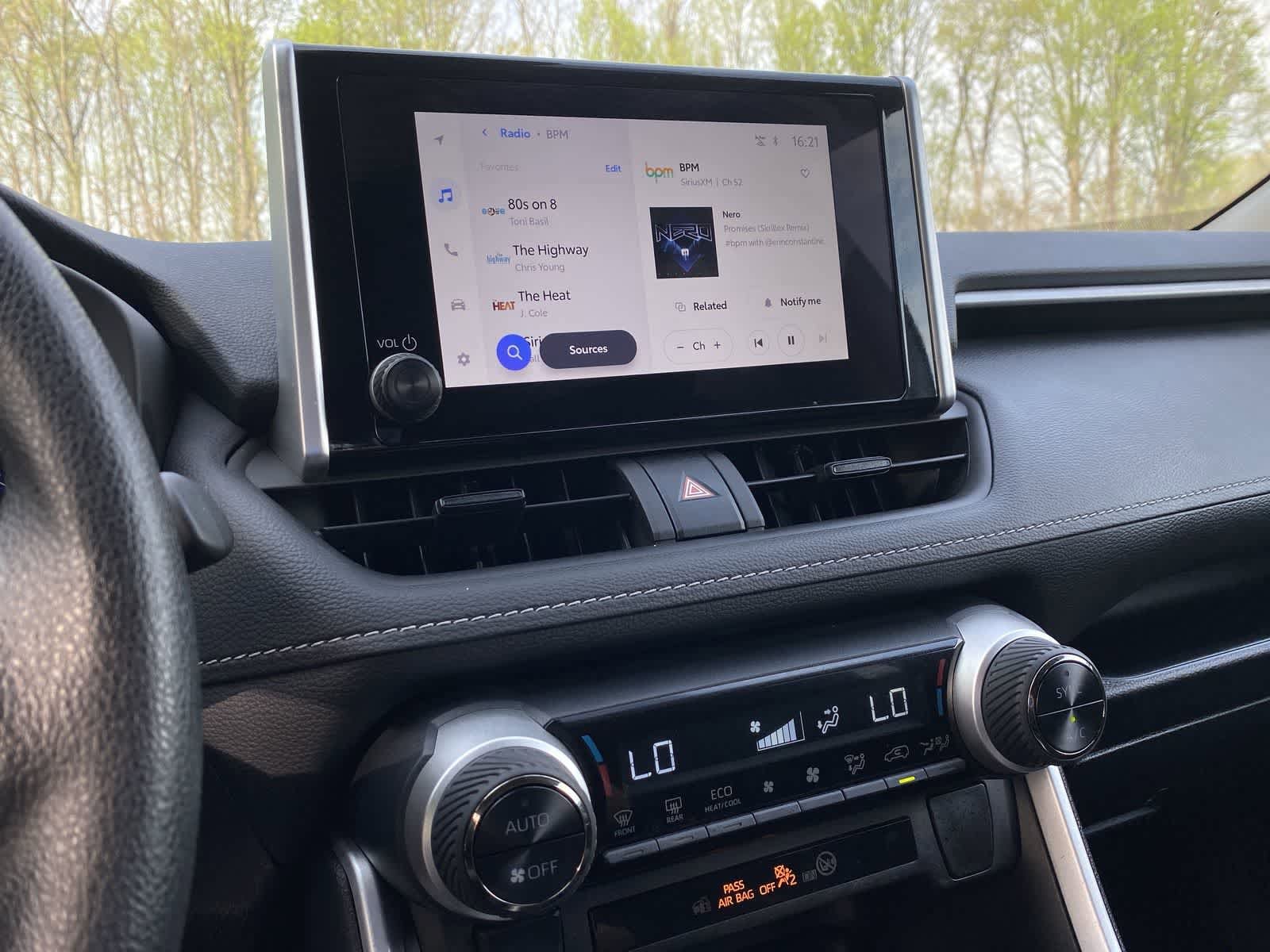 Thumbnail: 2025 Toyota RAV4 - 30