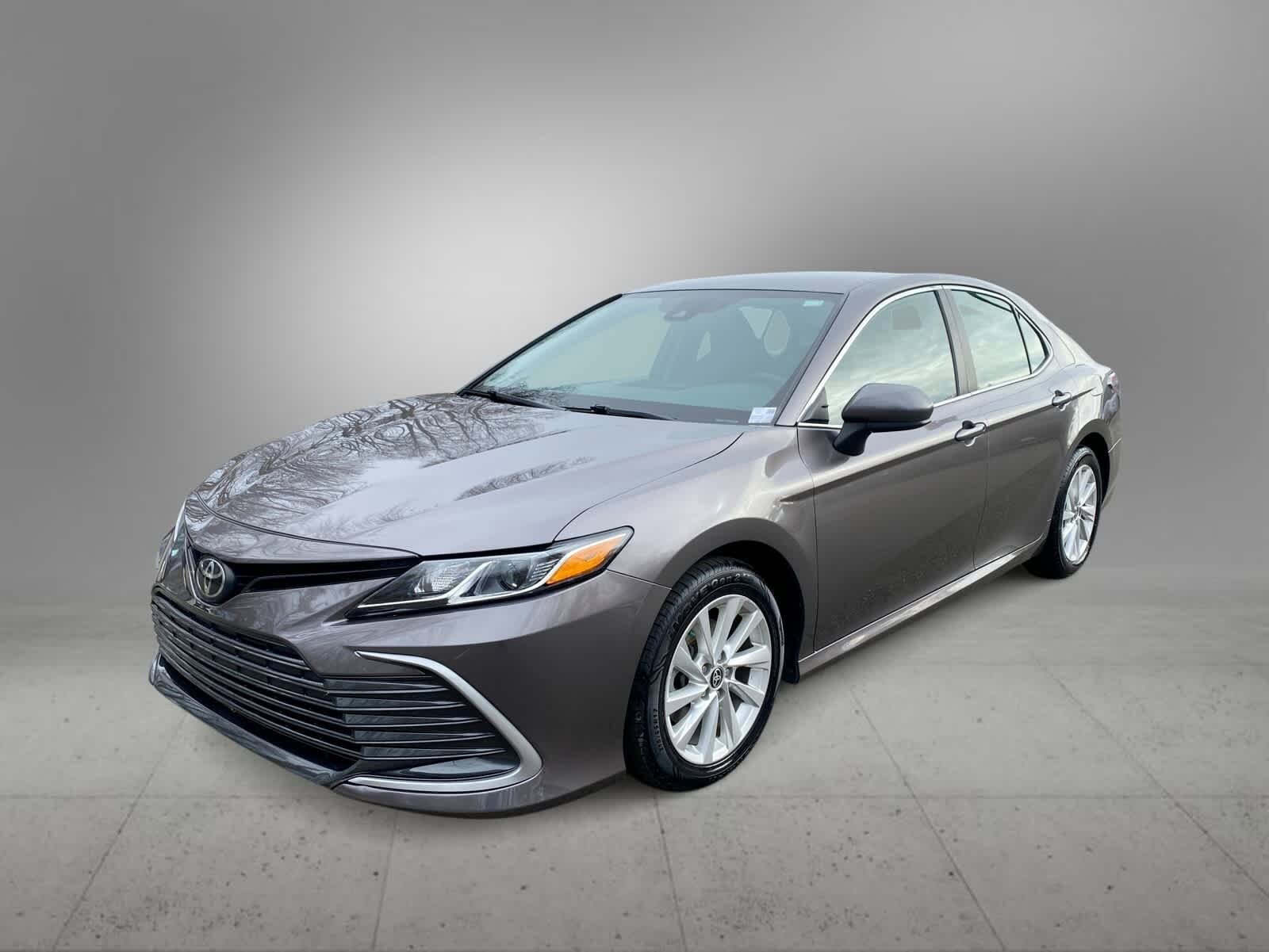 Thumbnail: 2023 Toyota Camry - 8