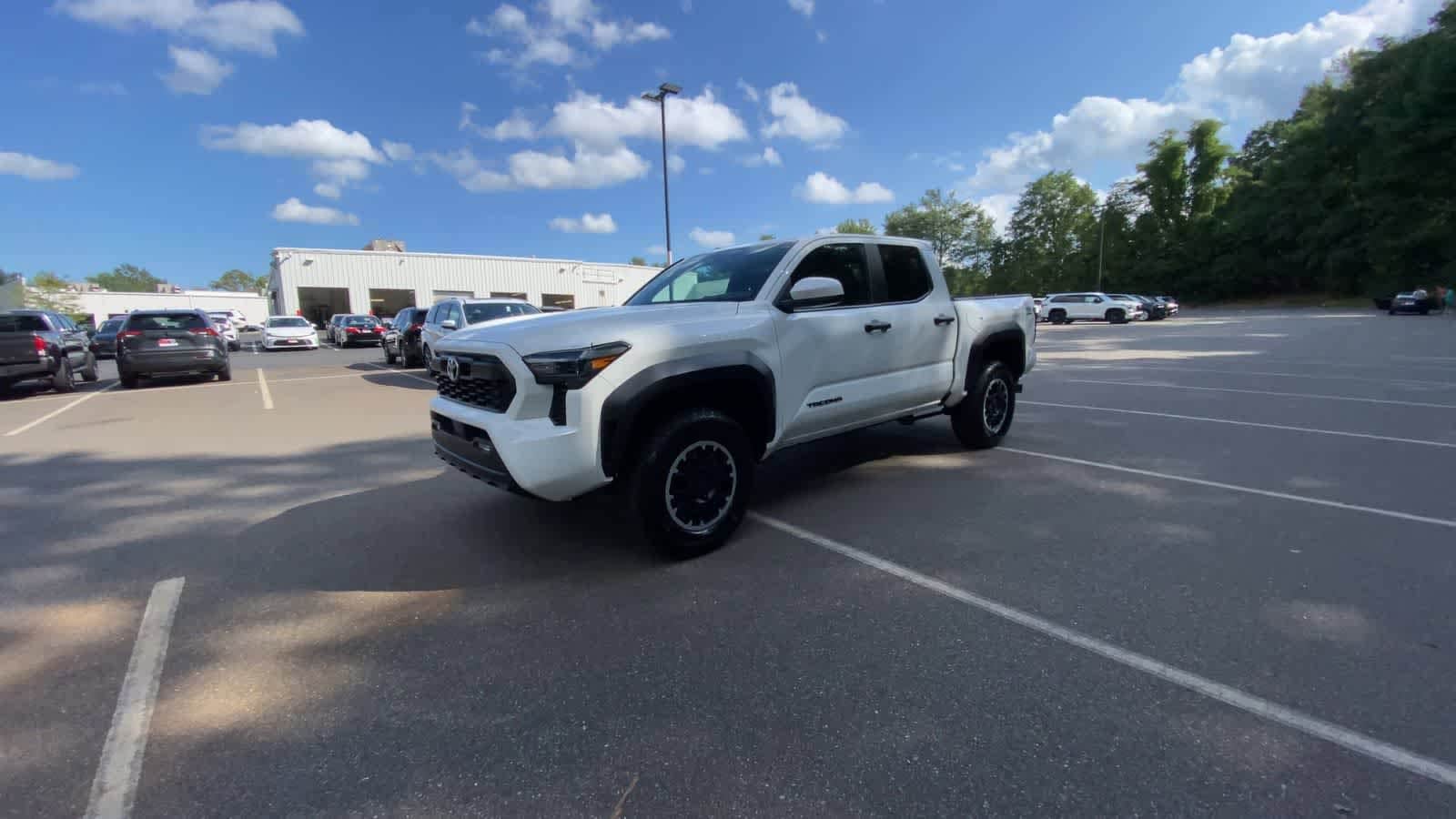 Thumbnail: 2024 Toyota Tacoma - 4