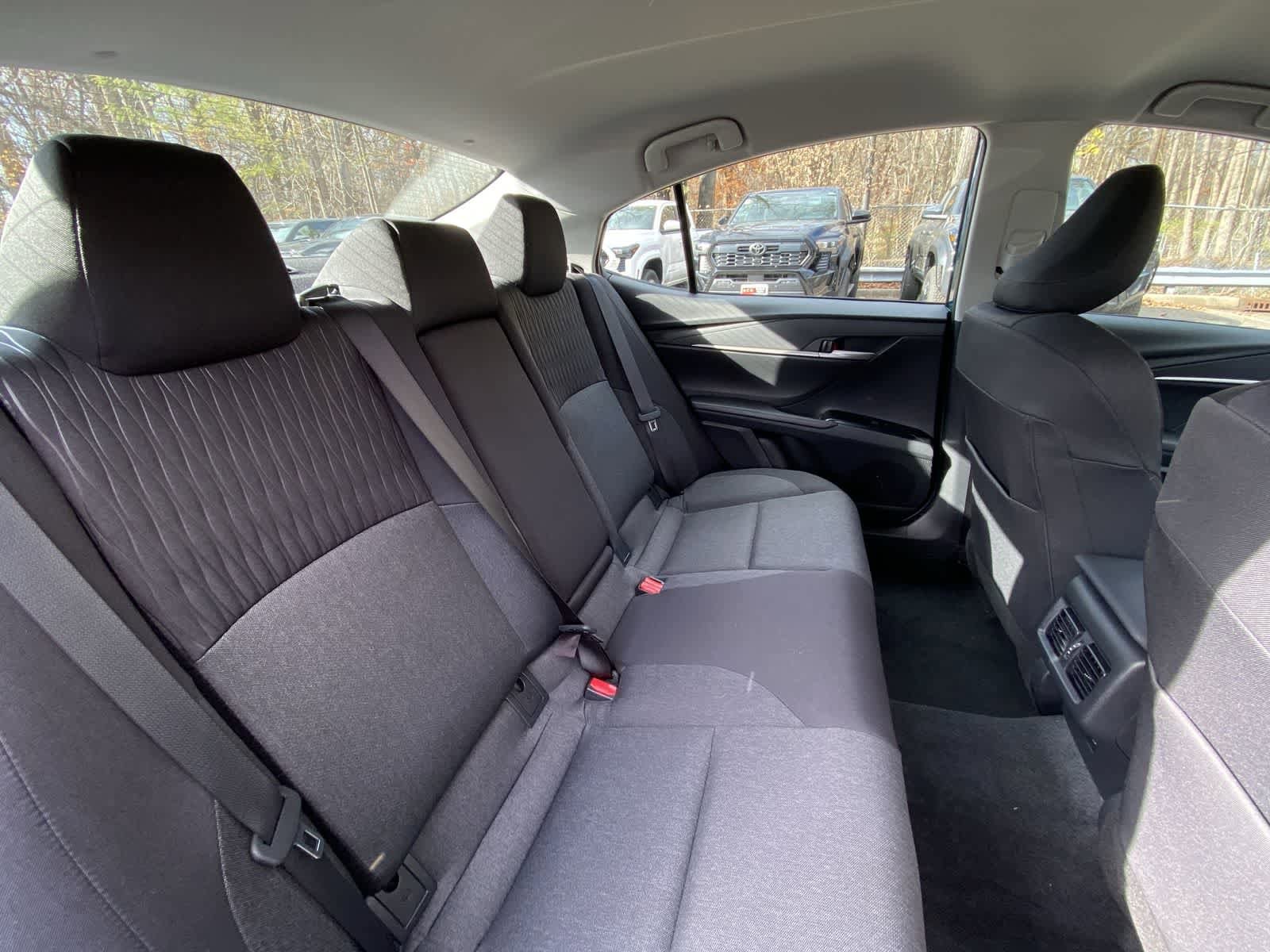 Thumbnail: 2025 Toyota Camry - 29