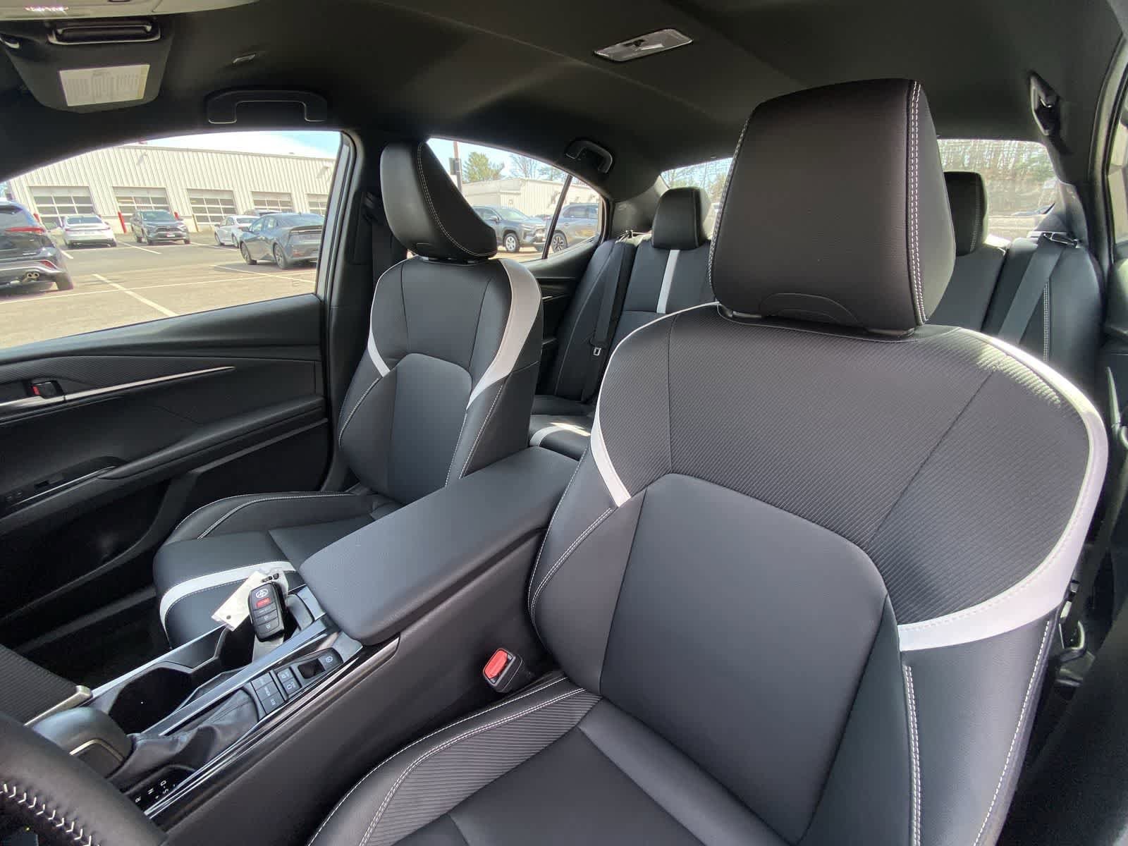 Thumbnail: 2025 Toyota Camry - 18