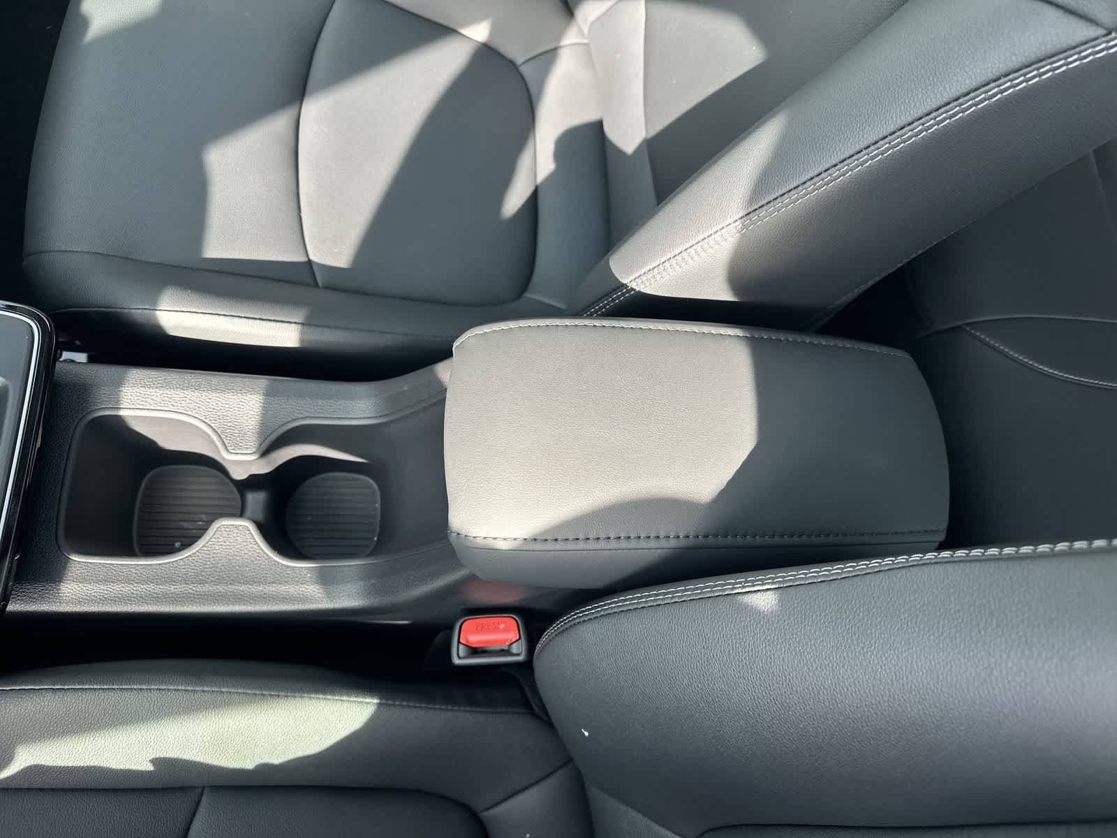 Thumbnail: 2026 Toyota Corolla Cross - 31