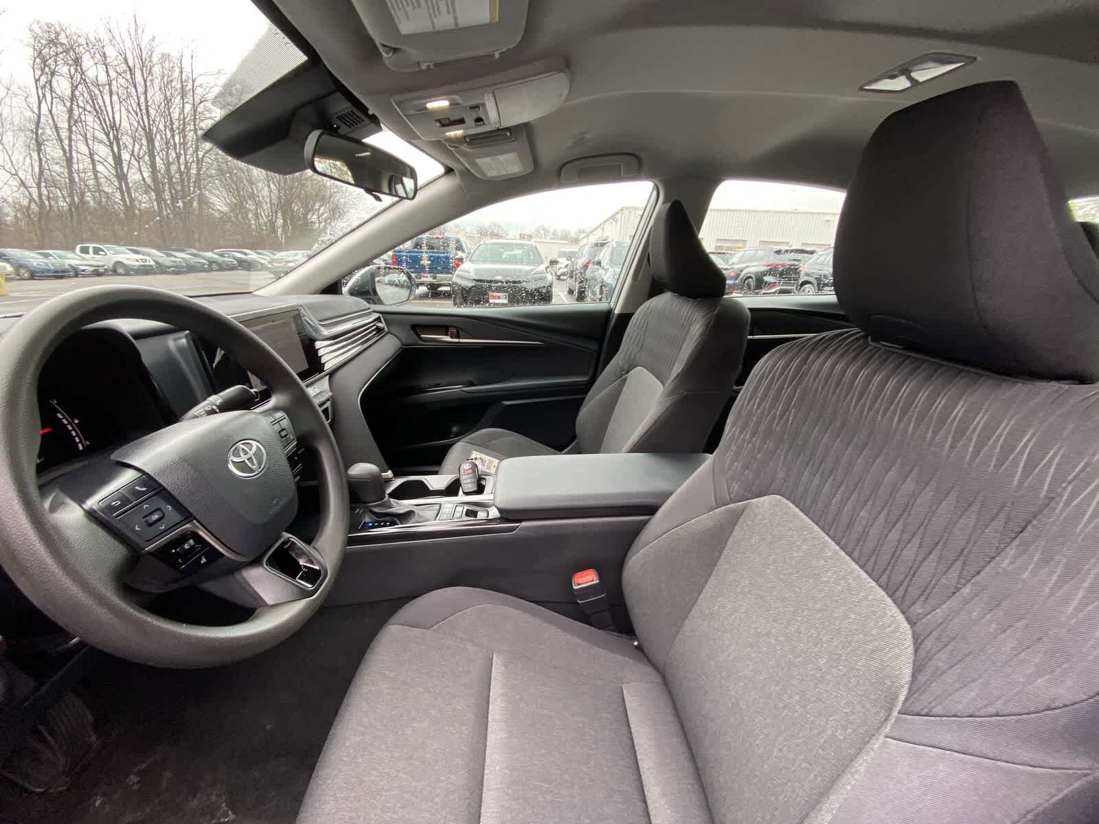 Thumbnail: 2025 Toyota Camry - 21