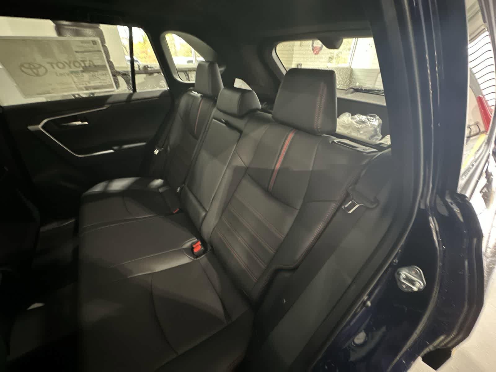 Thumbnail: 2025 Toyota RAV4 - 29