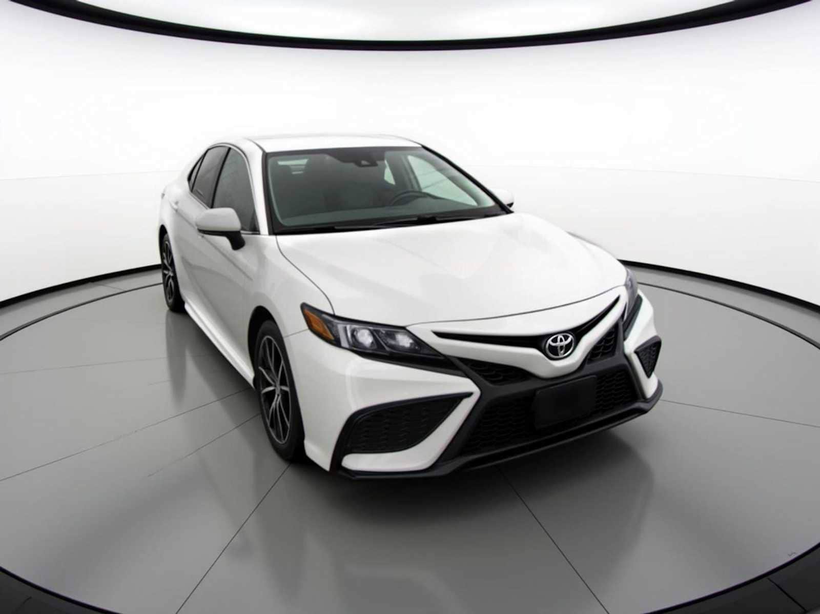 Thumbnail: 2023 Toyota Camry - 3