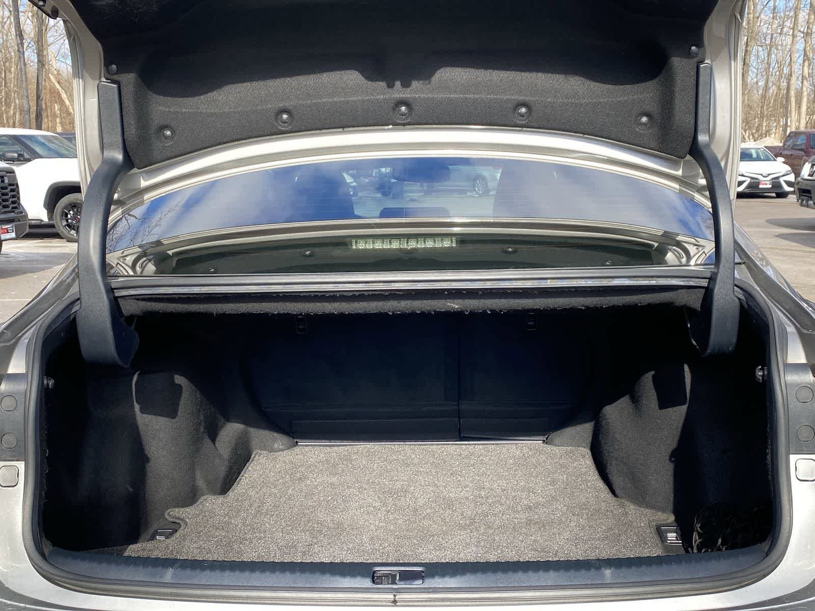 Thumbnail: 2016 Lexus IS - 18