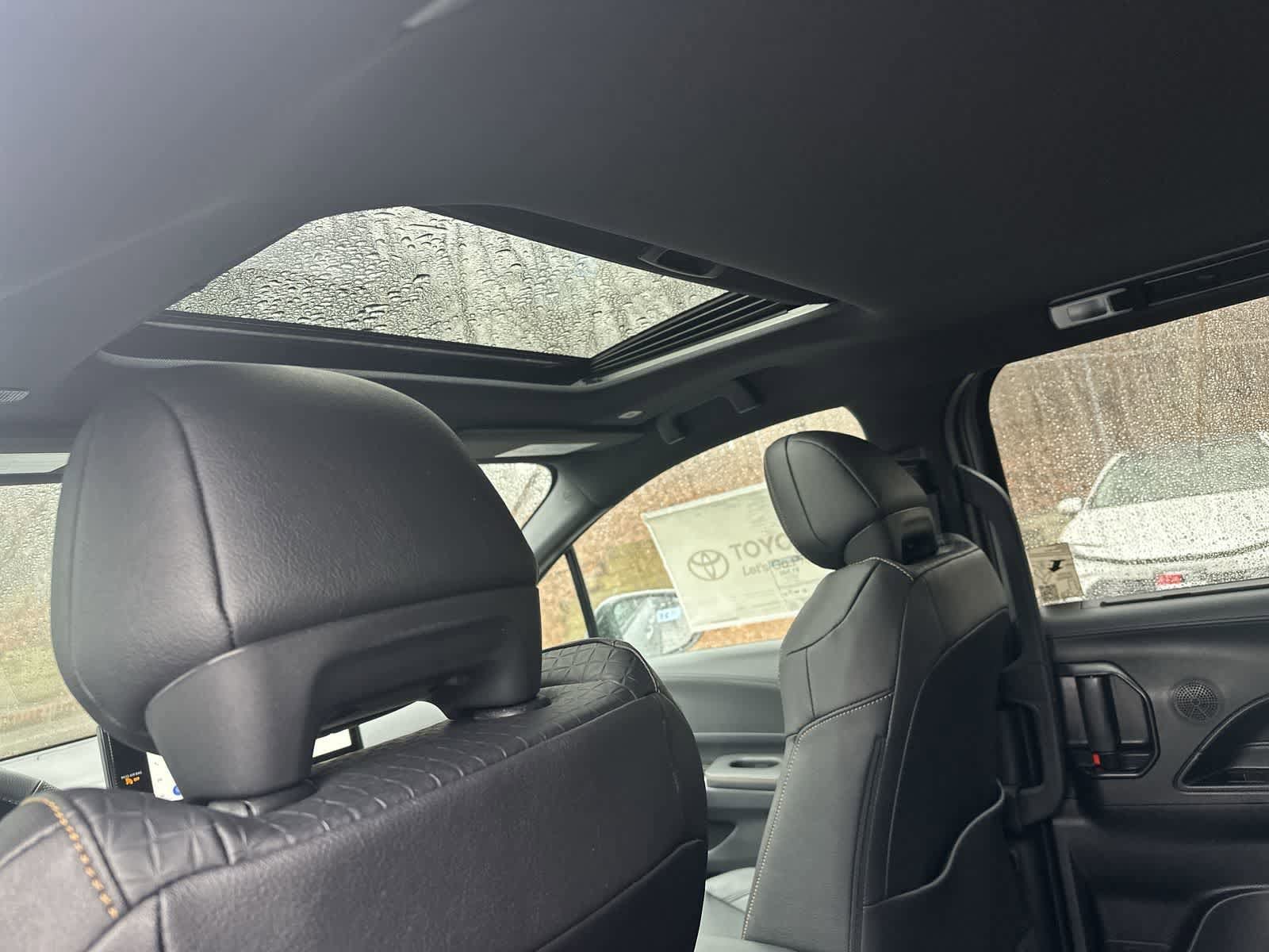 Thumbnail: 2026 Toyota Sienna - 35