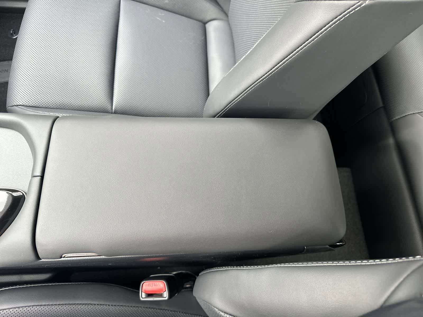 Thumbnail: 2026 Toyota Crown Signia - 30