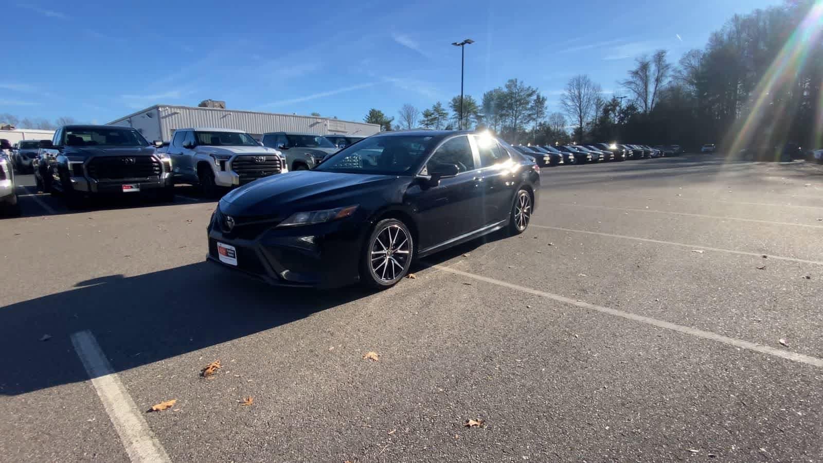 Thumbnail: 2023 Toyota Camry - 9