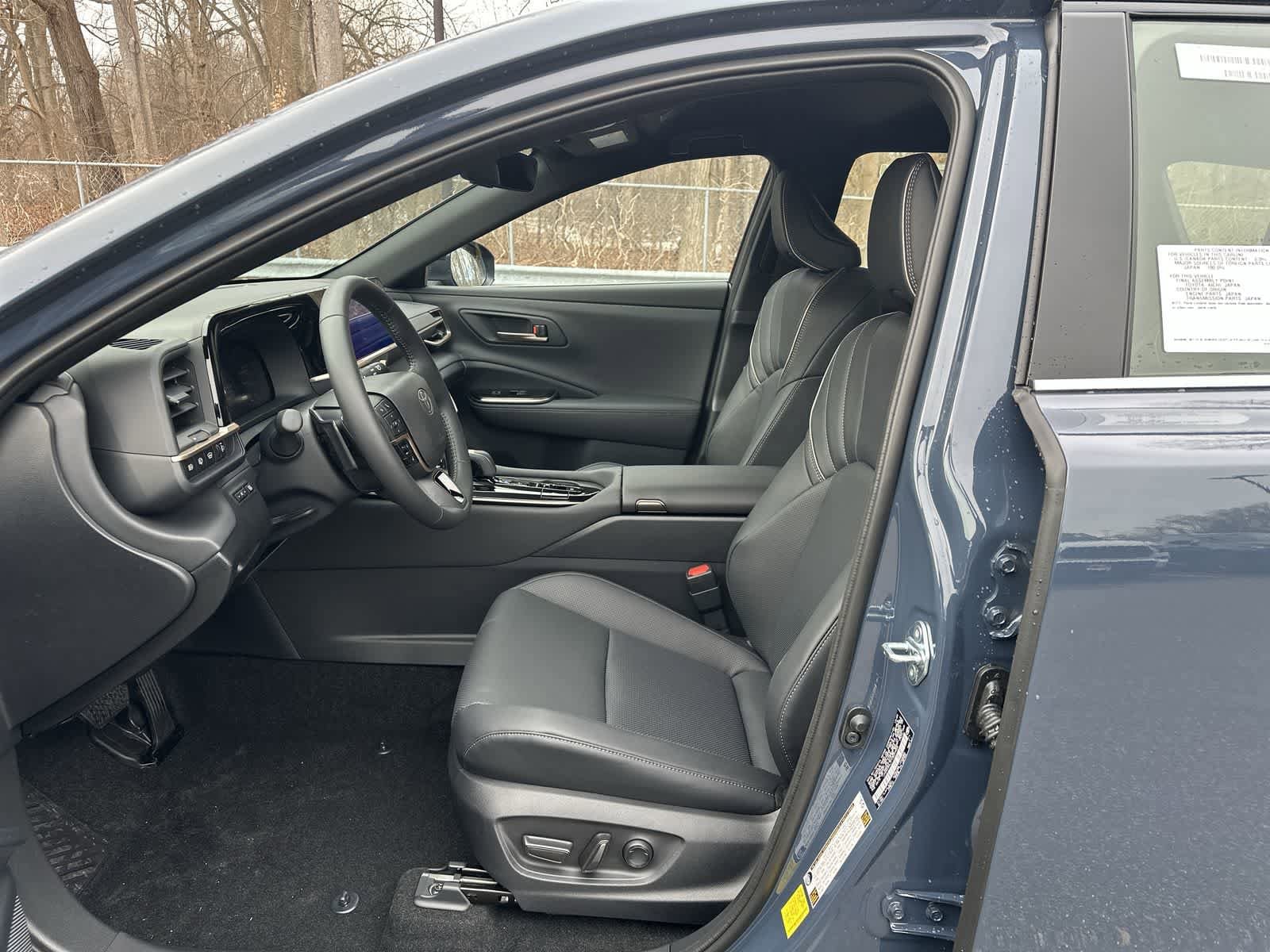 Thumbnail: 2026 Toyota Crown Signia - 31