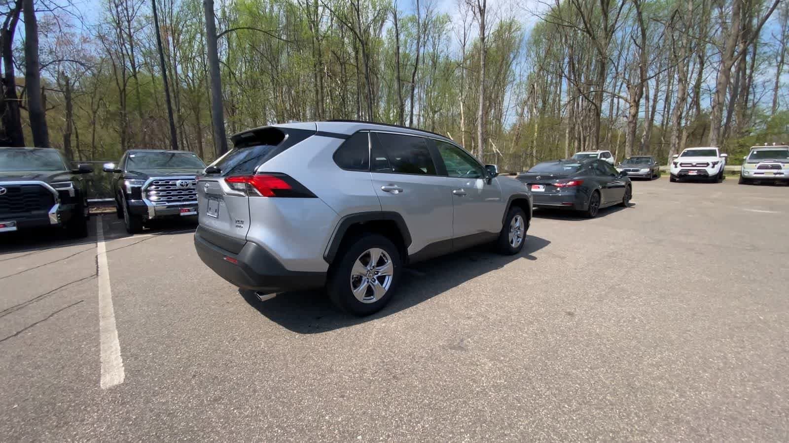 Thumbnail: 2025 Toyota RAV4 - 11