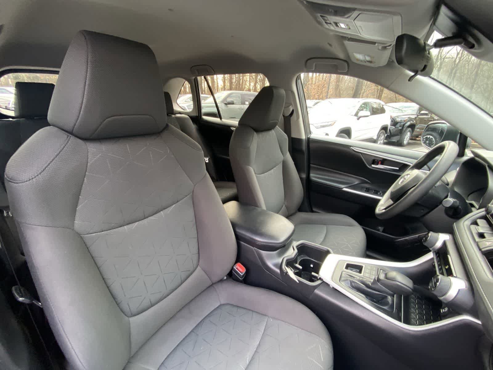 Thumbnail: 2024 Toyota RAV4 - 24