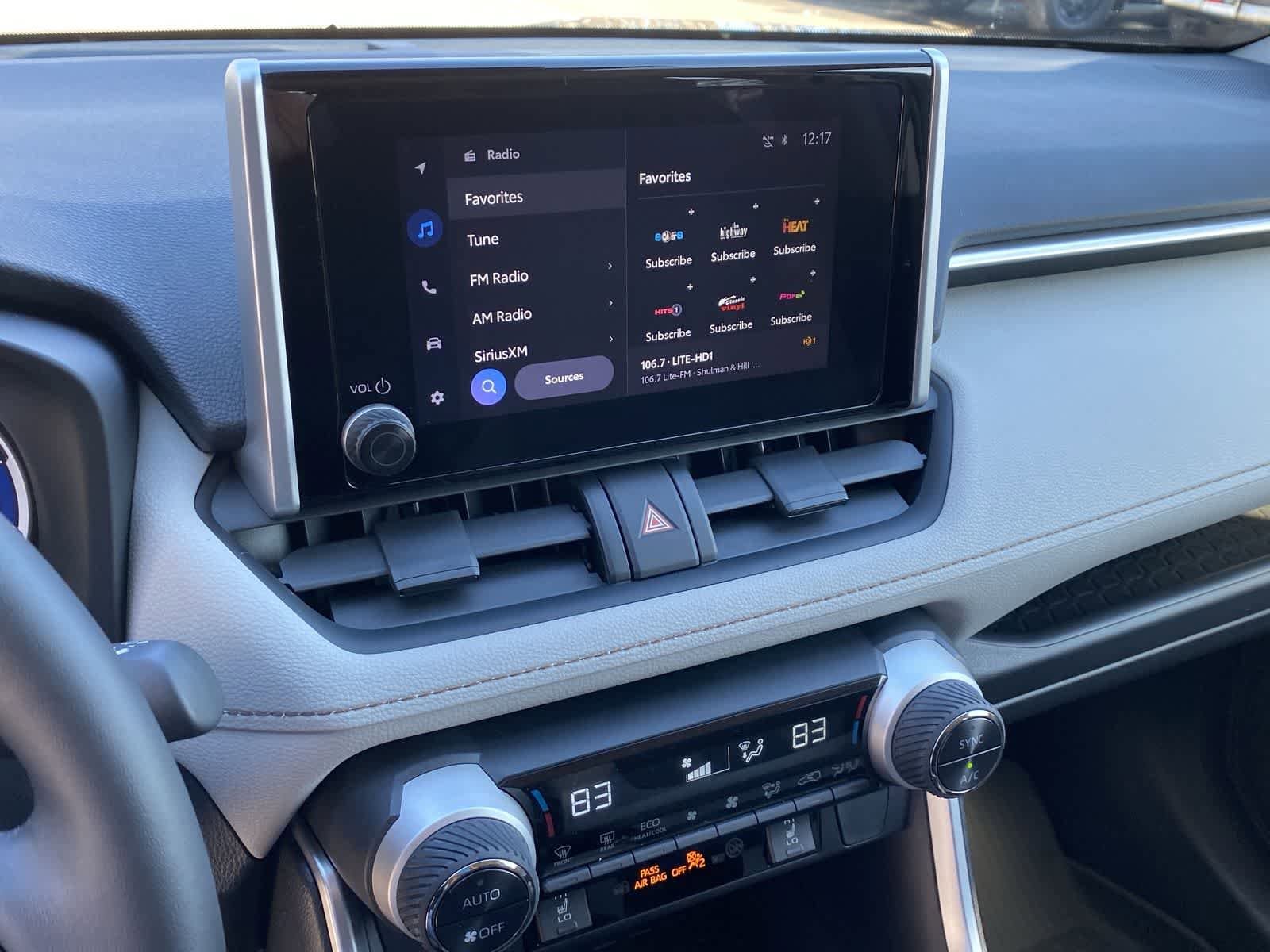 Thumbnail: 2025 Toyota RAV4 - 26