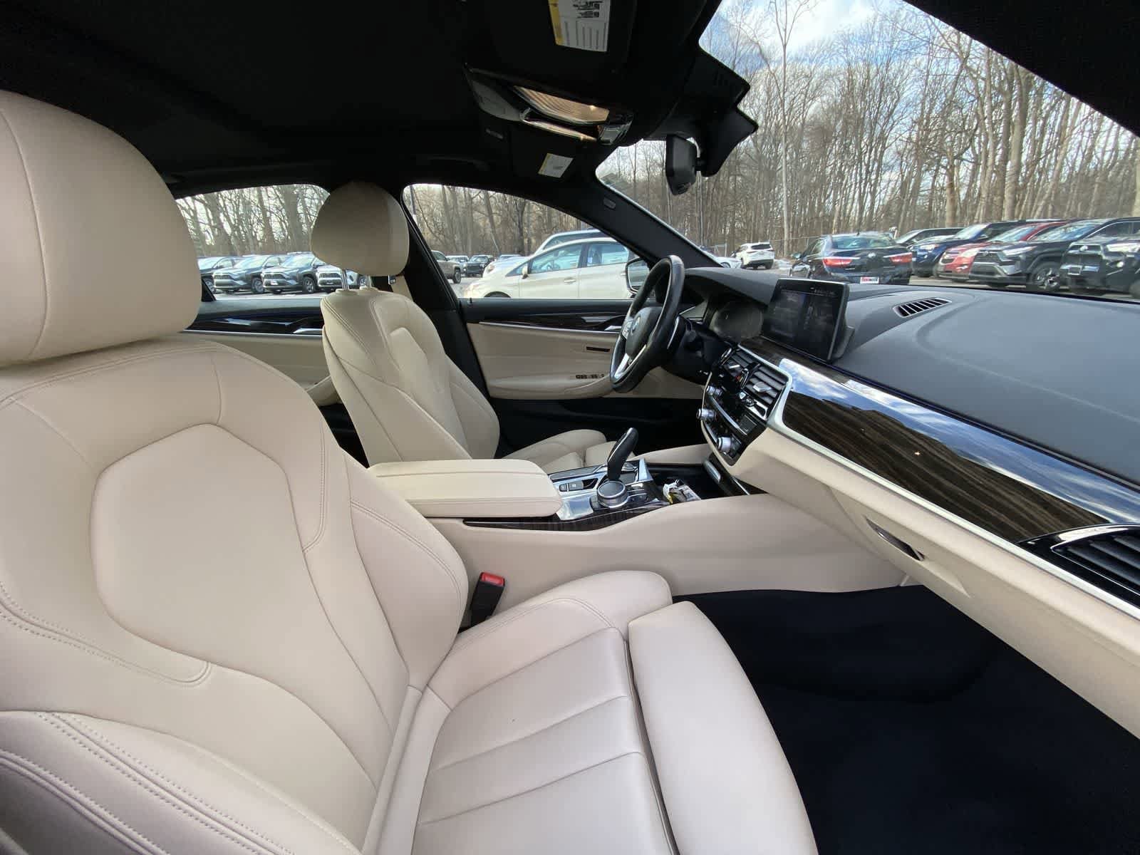 Thumbnail: 2020 BMW 5 Series - 27