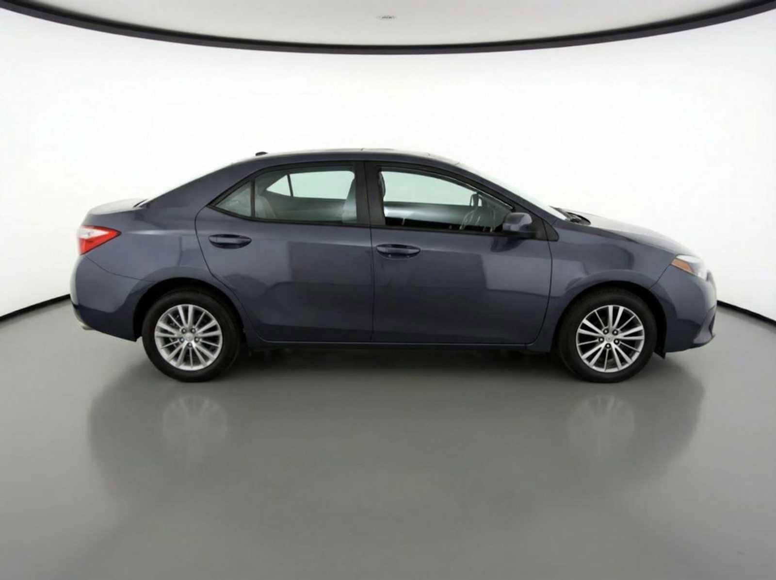 Thumbnail: 2014 Toyota Corolla - 3
