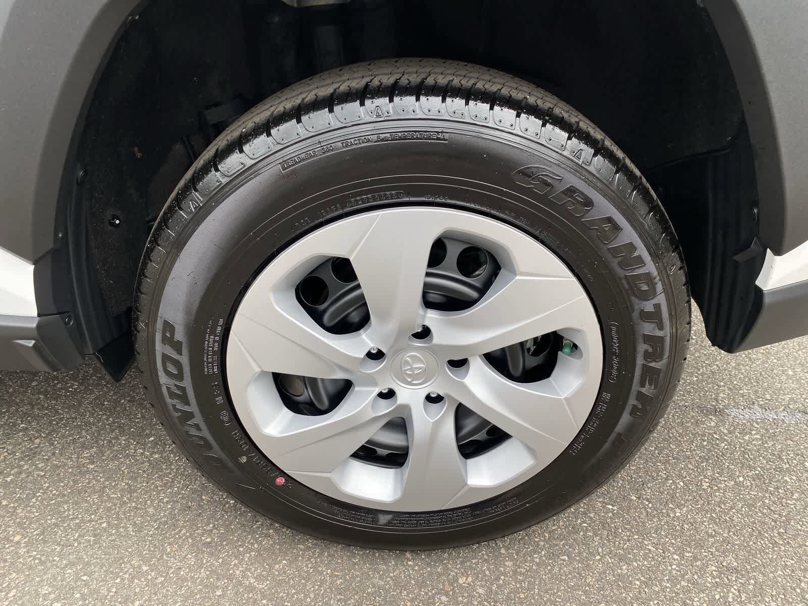 Thumbnail: 2025 Toyota RAV4 - 12