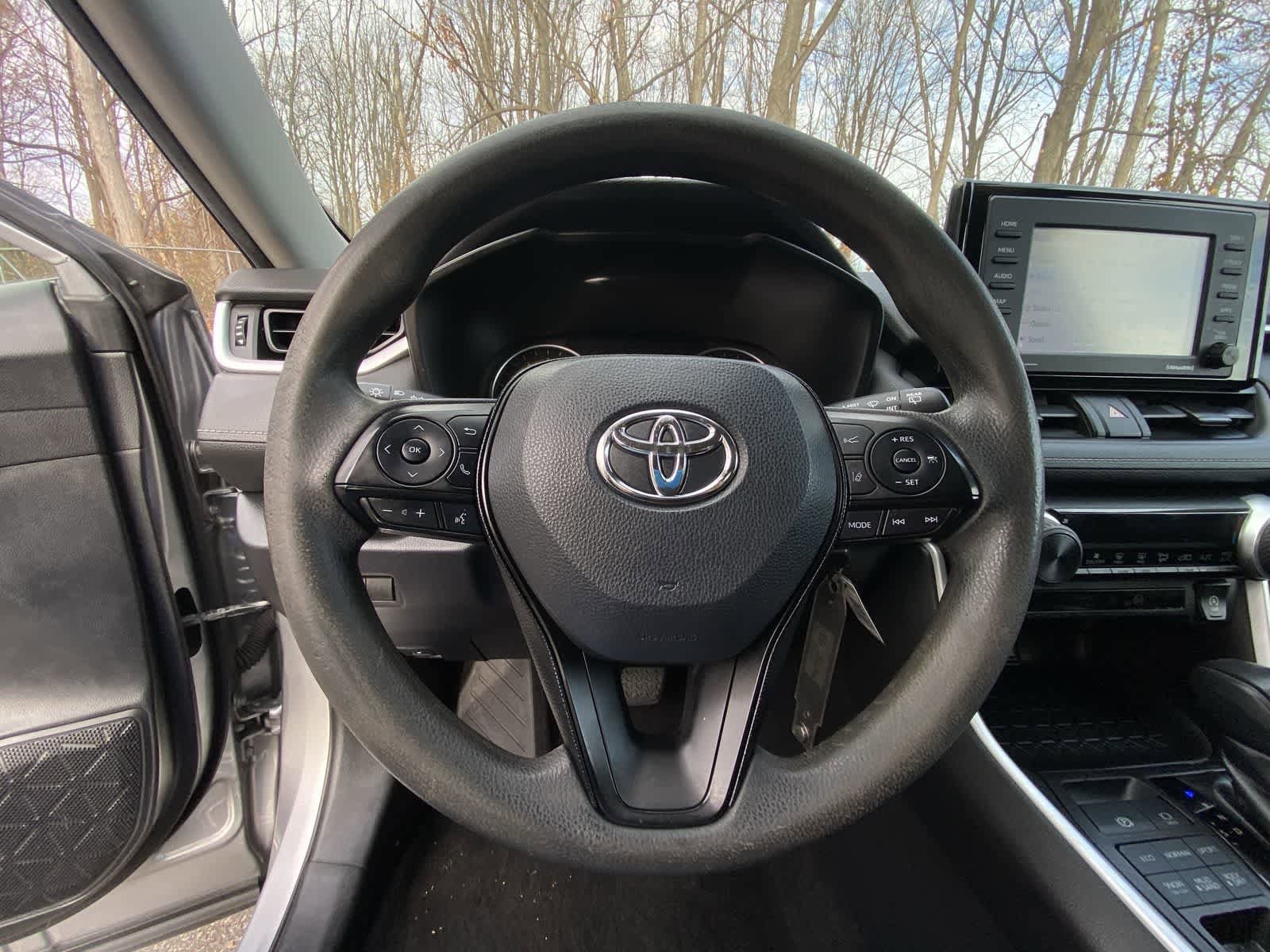 Thumbnail: 2020 Toyota RAV4 - 35