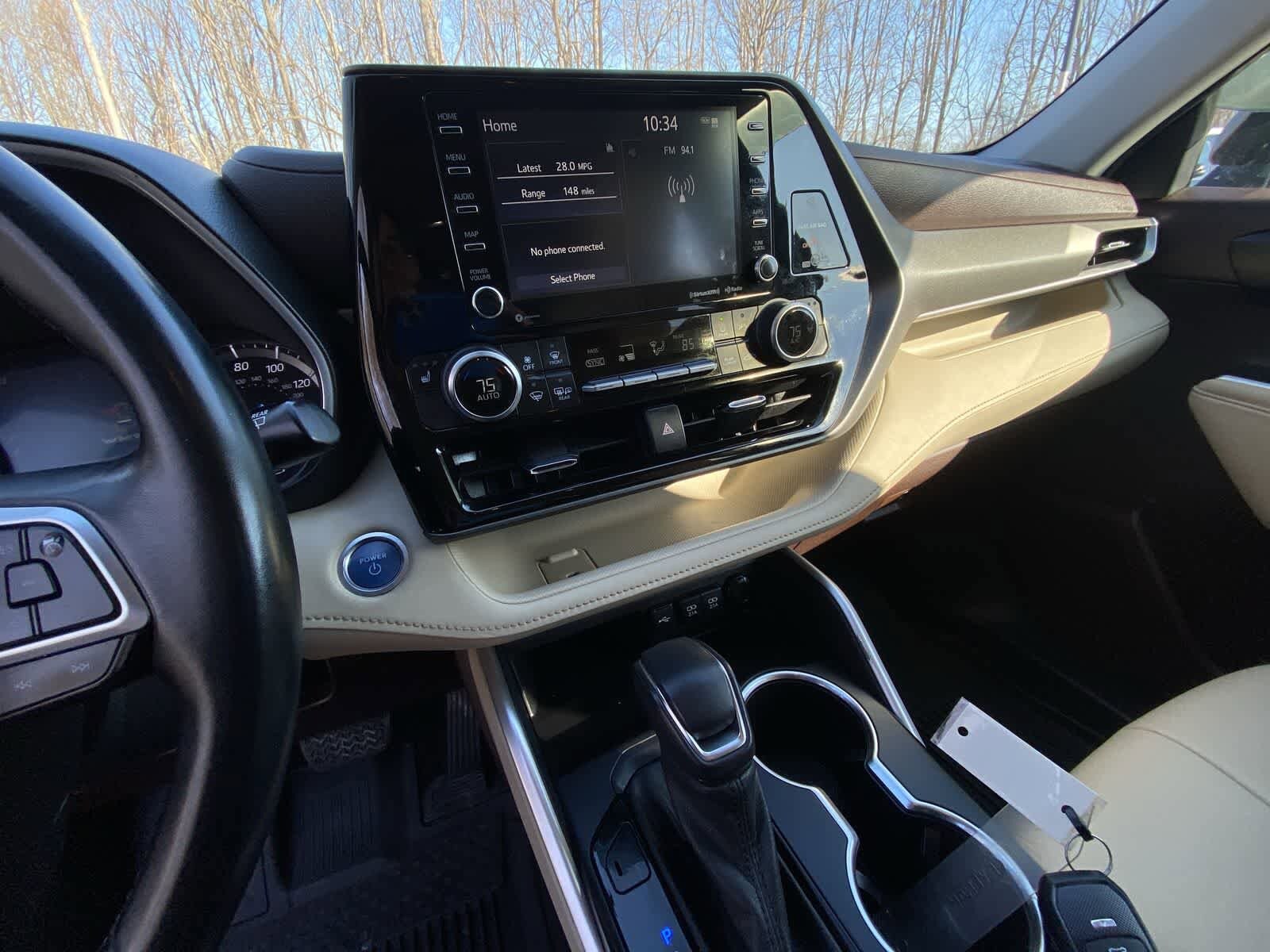 Thumbnail: 2021 Toyota Highlander - 33