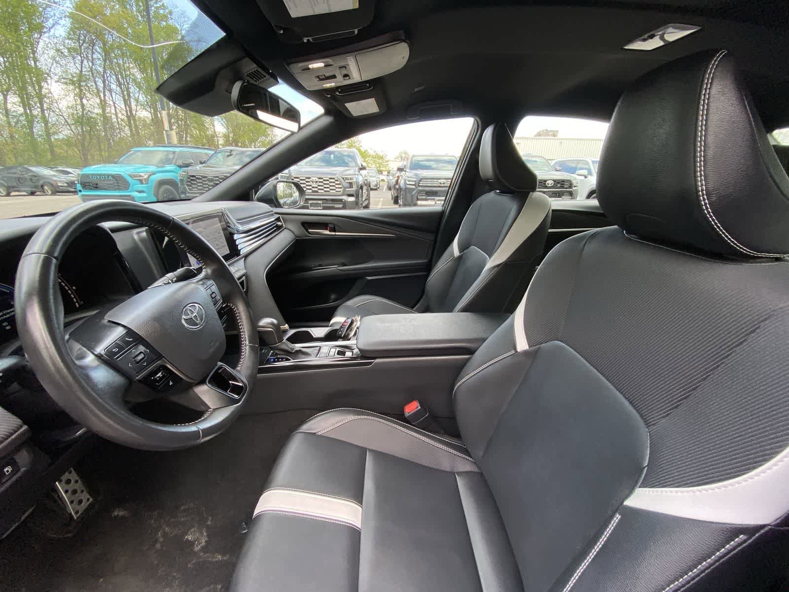 Thumbnail: 2025 Toyota Camry - 21