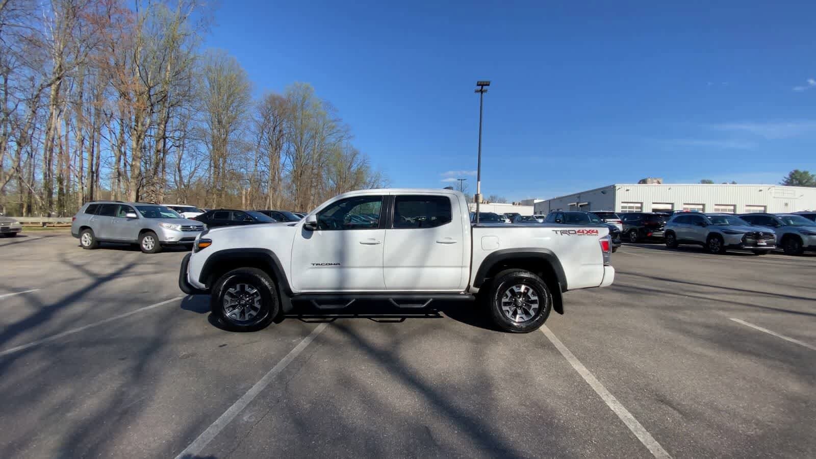 Thumbnail: 2021 Toyota Tacoma - 8
