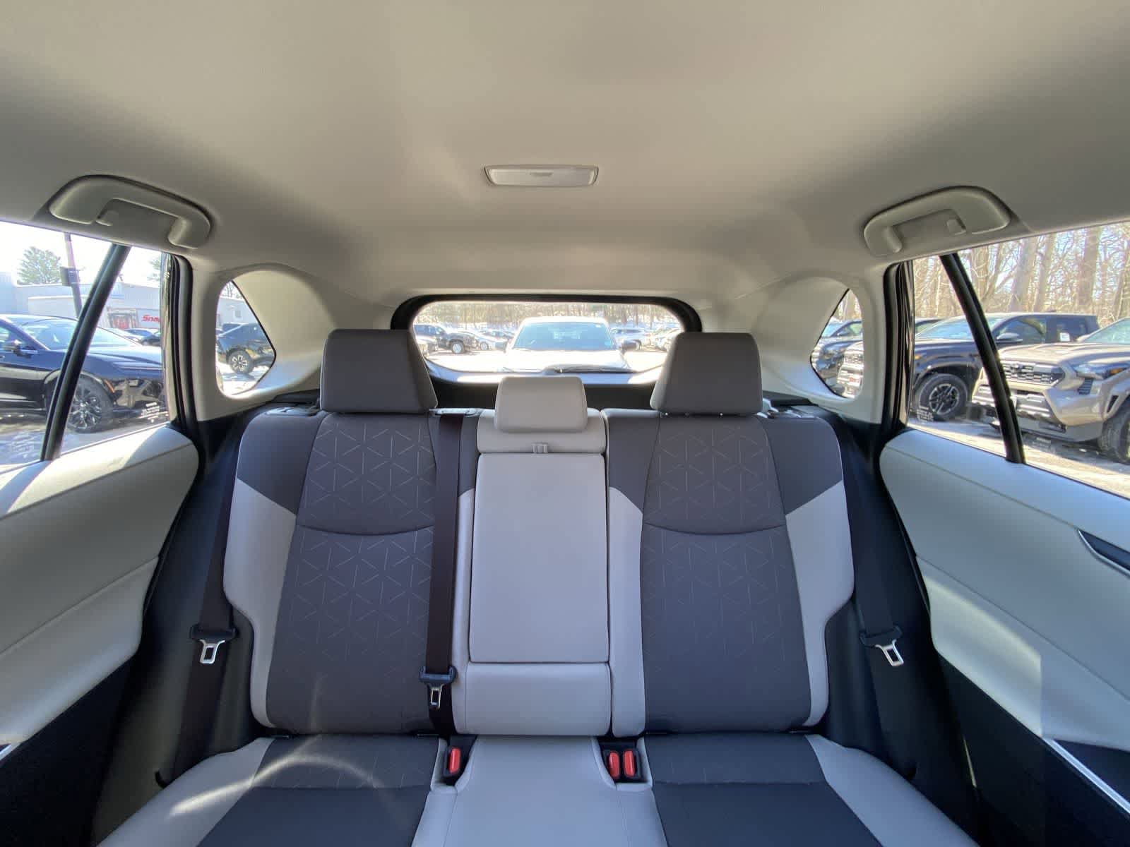 Thumbnail: 2025 Toyota RAV4 - 24