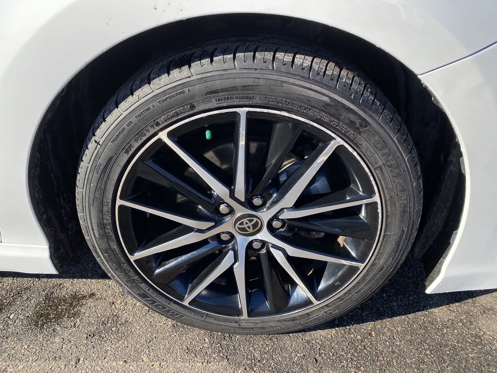 Thumbnail: 2023 Toyota Camry - 22