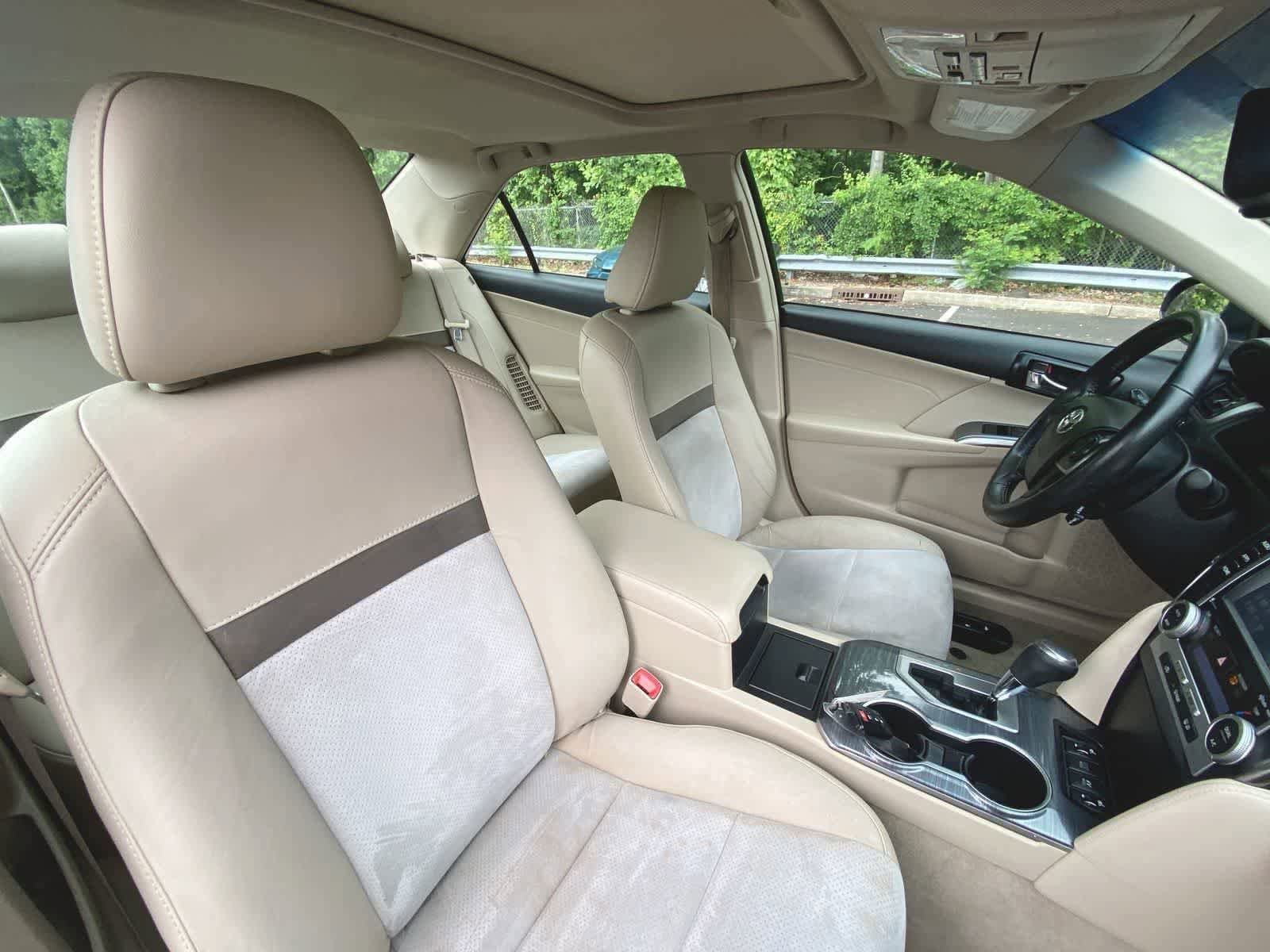 Thumbnail: 2014 Toyota Camry - 22