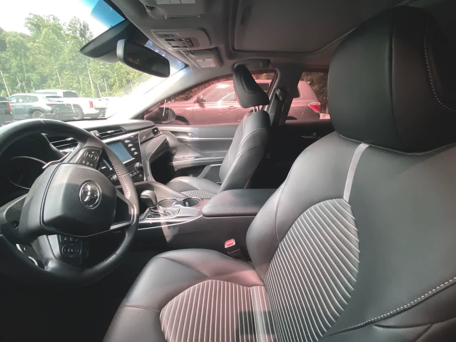 2018 Toyota Camry SE 8