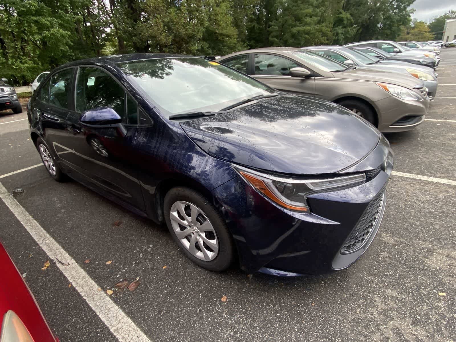 2022 Toyota Corolla LE photo 3