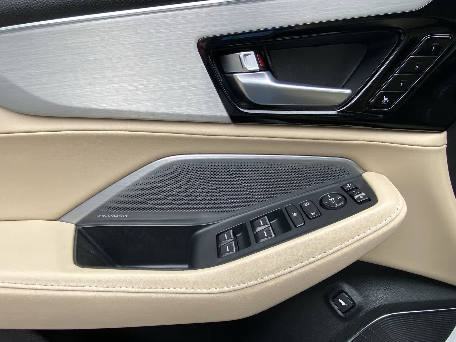 Thumbnail: 2025 Acura MDX - 20