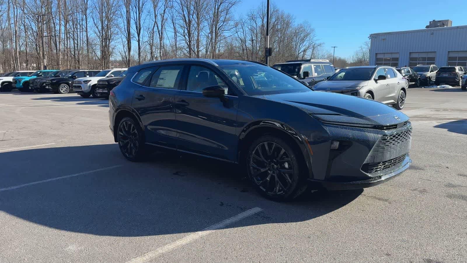 Thumbnail: 2026 Toyota Crown Signia - 2