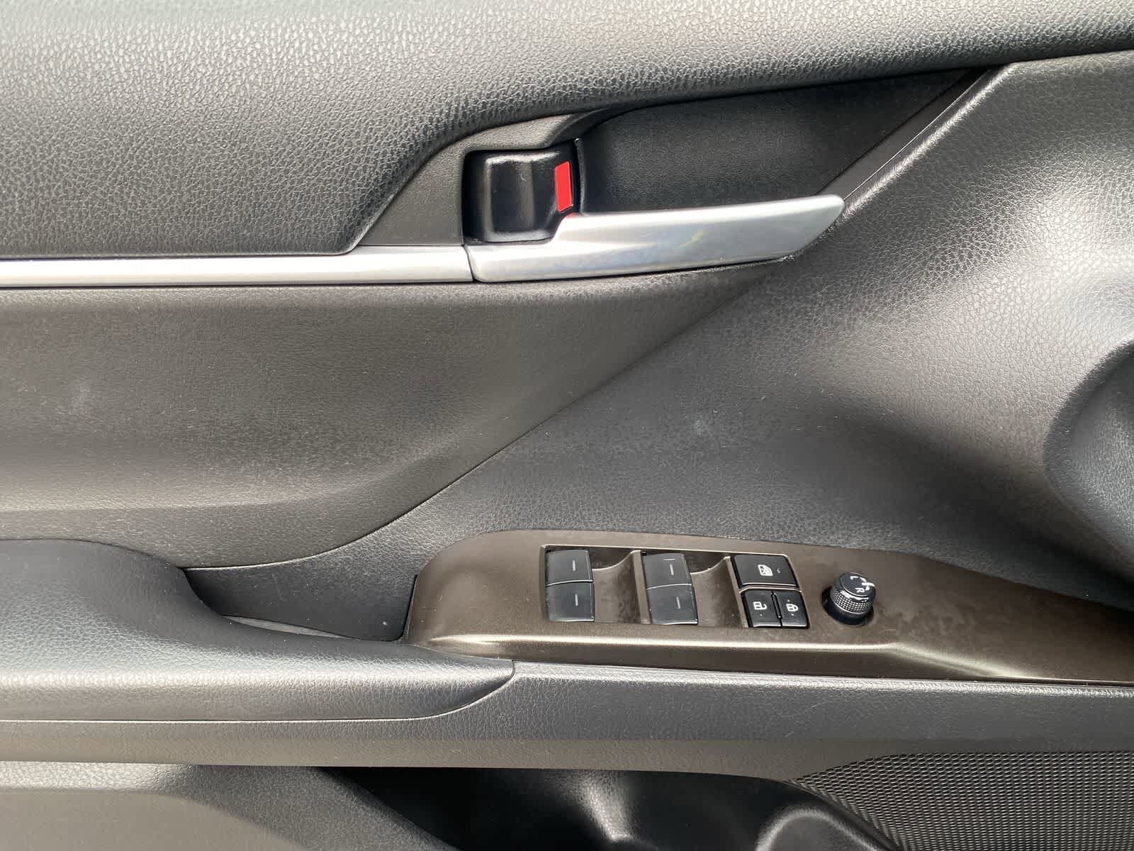 Thumbnail: 2023 Toyota Camry - 18