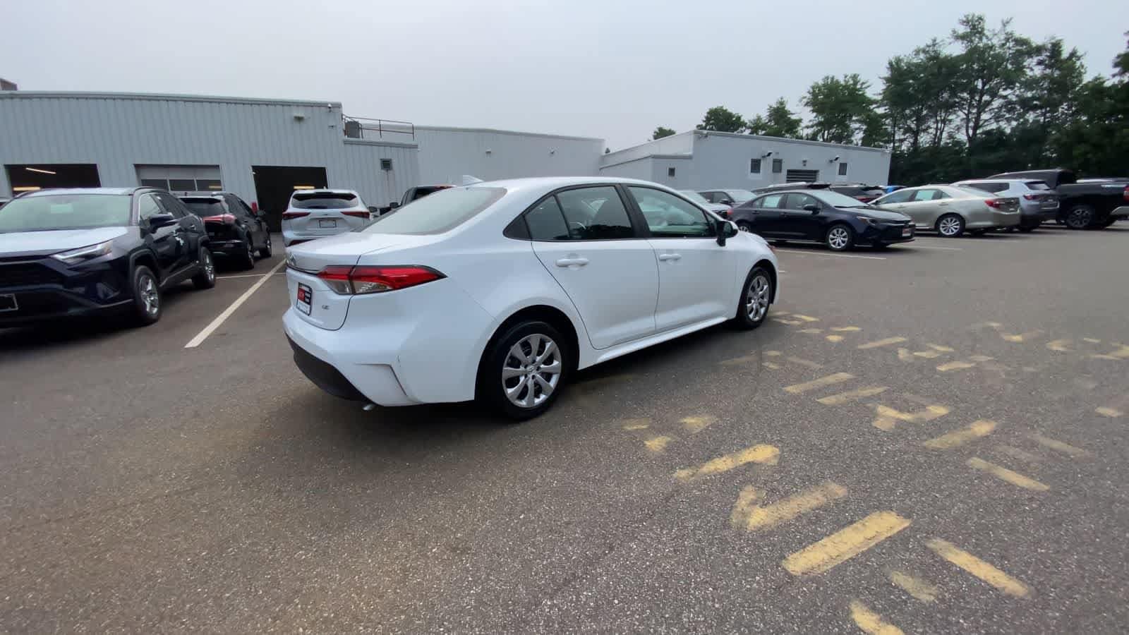 Thumbnail: 2024 Toyota Corolla - 8