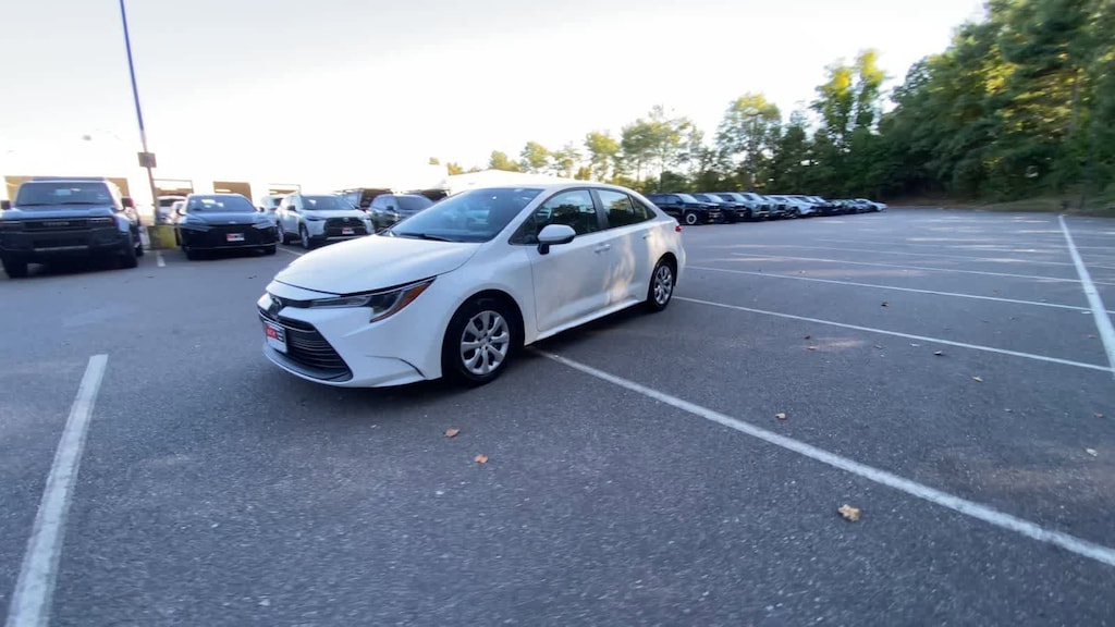 Used 2024 Toyota Corolla LE Sedan