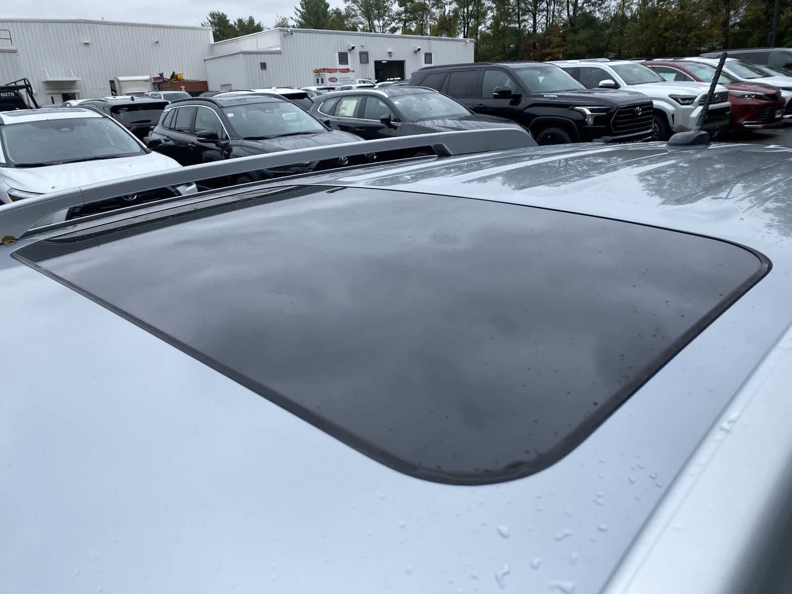 Thumbnail: 2023 Hyundai Venue - 15