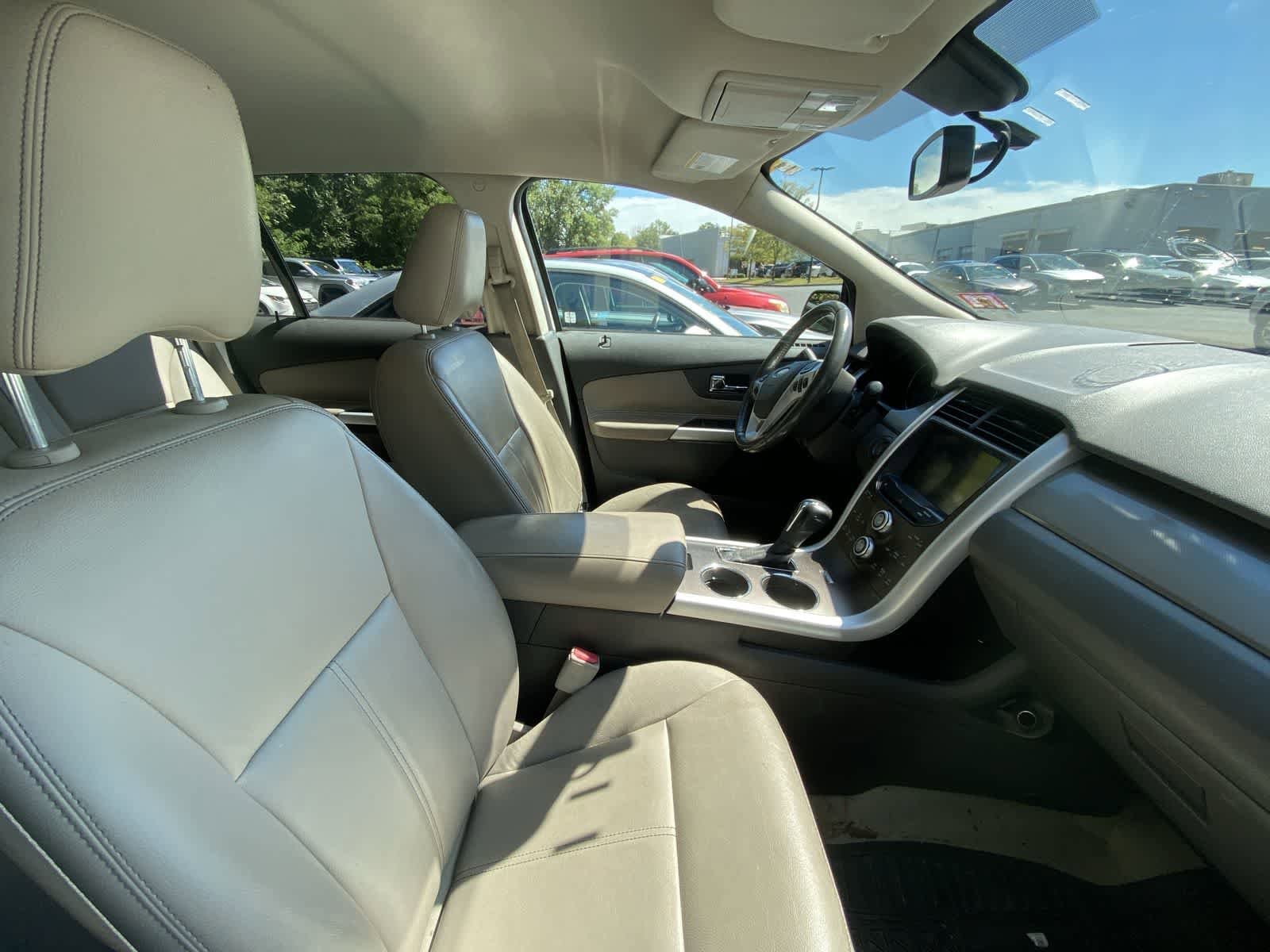 Thumbnail: 2011 Ford Edge - 5