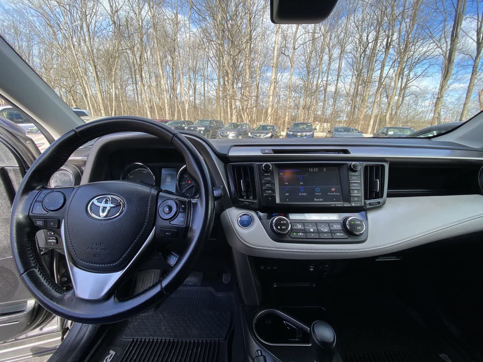 Thumbnail: 2016 Toyota RAV4 - 22