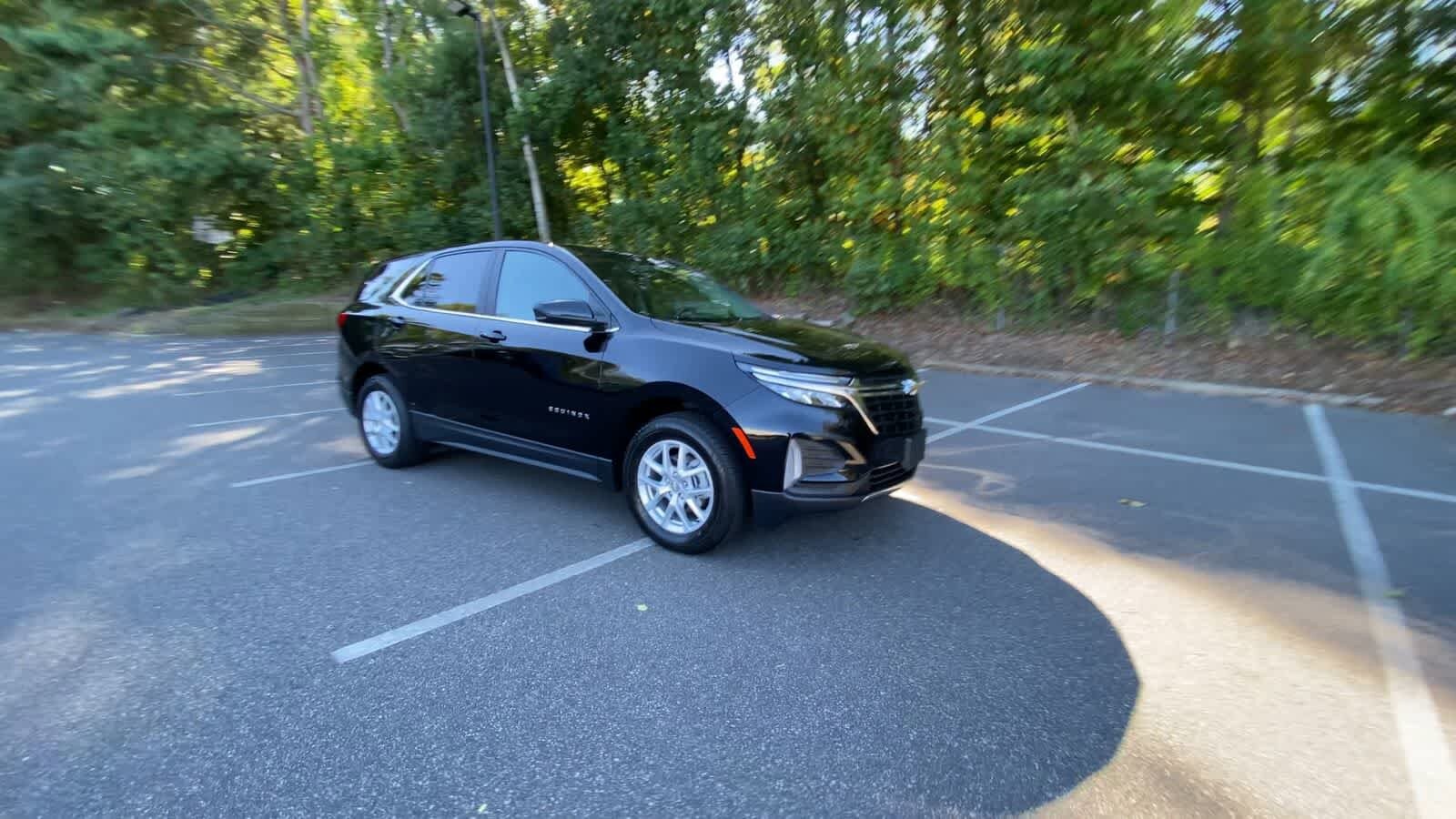 2022 Chevrolet Equinox photo 2