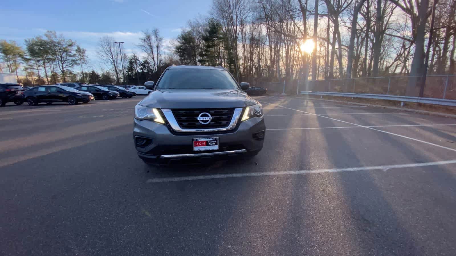 Thumbnail: 2018 Nissan Pathfinder - 8