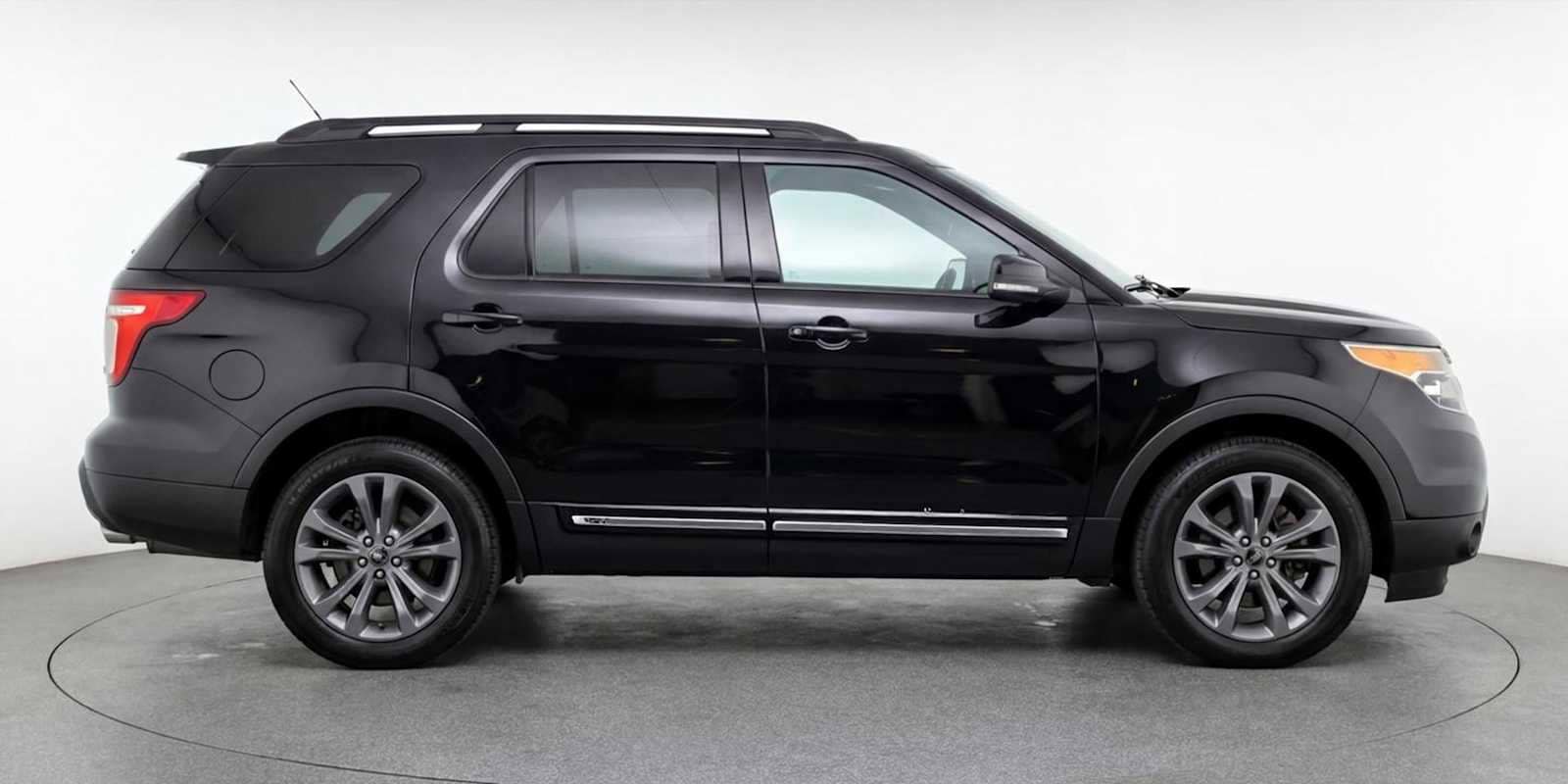 Thumbnail: 2023 Ford Explorer - 4