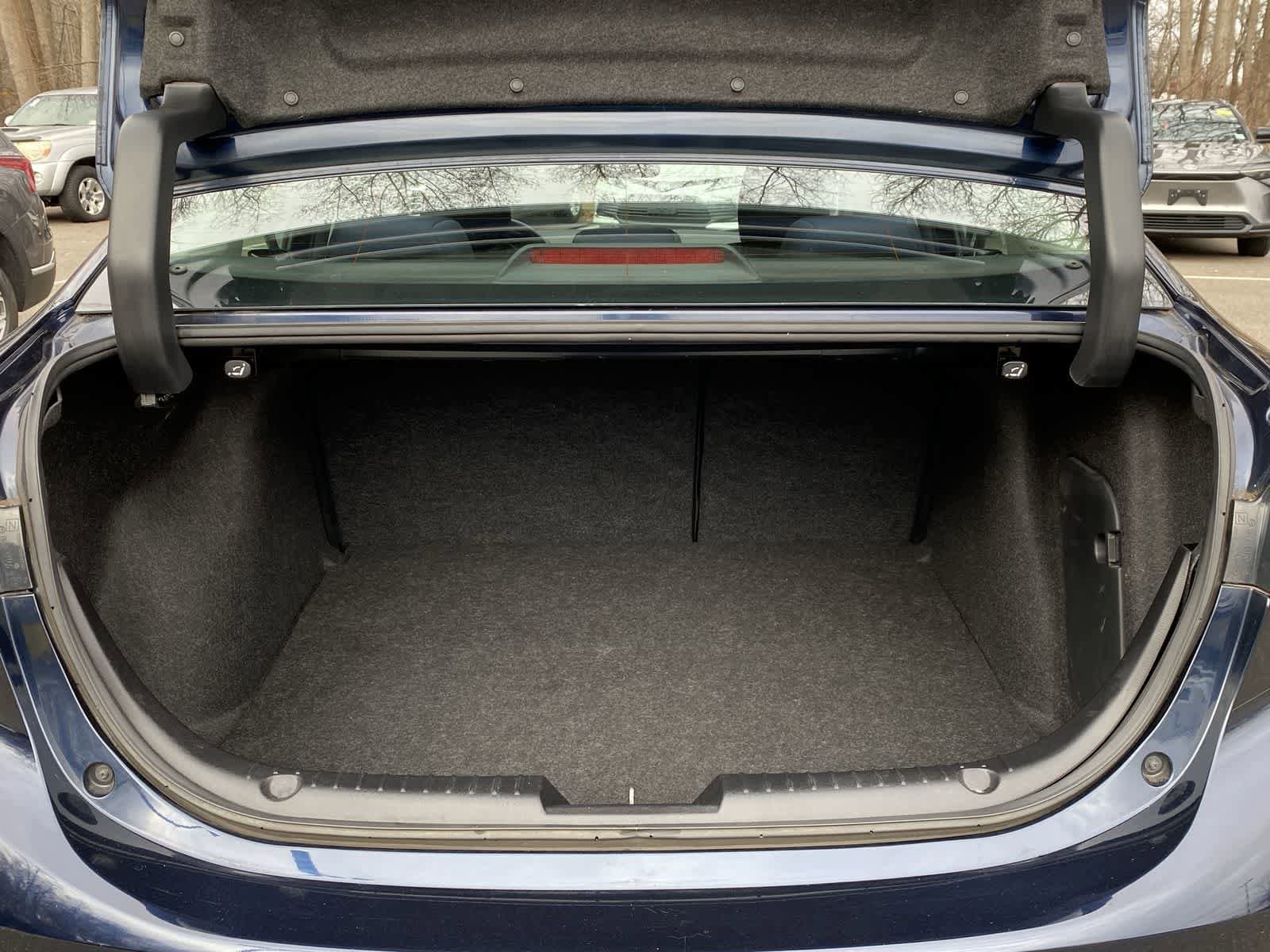 Thumbnail: 2016 Mazda Mazda3 - 16