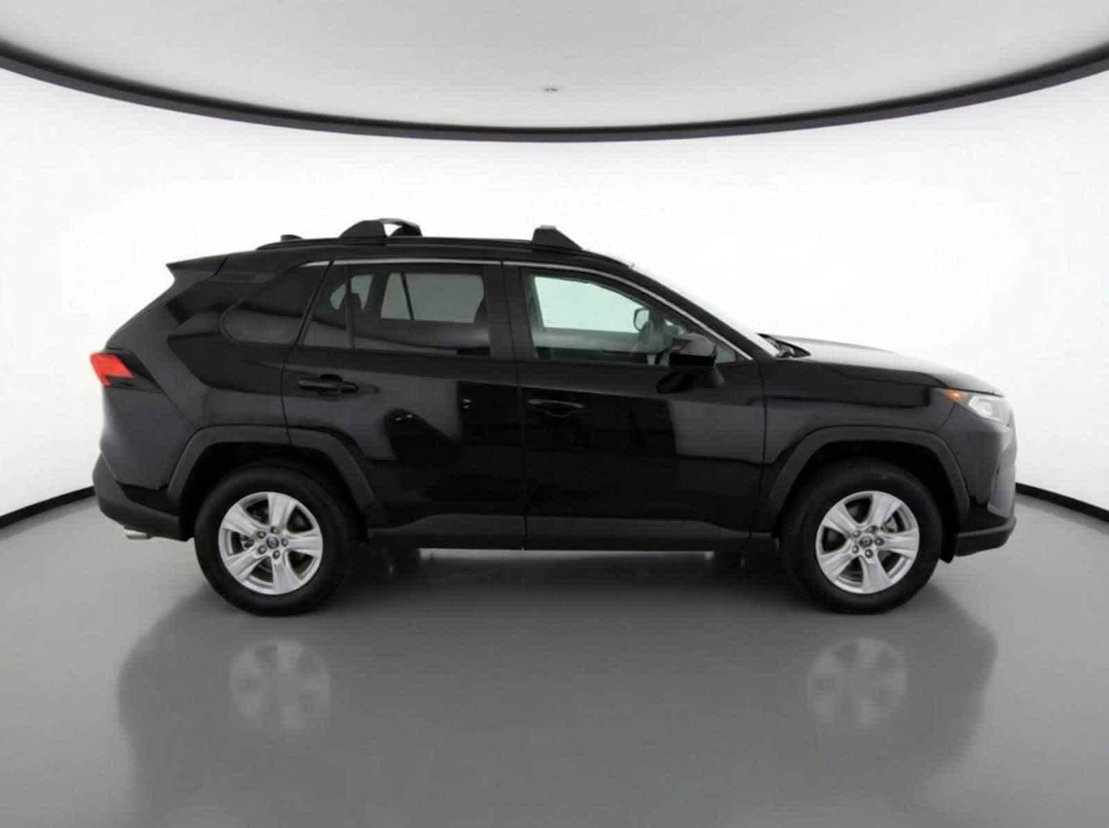 Thumbnail: 2020 Toyota RAV4 - 11
