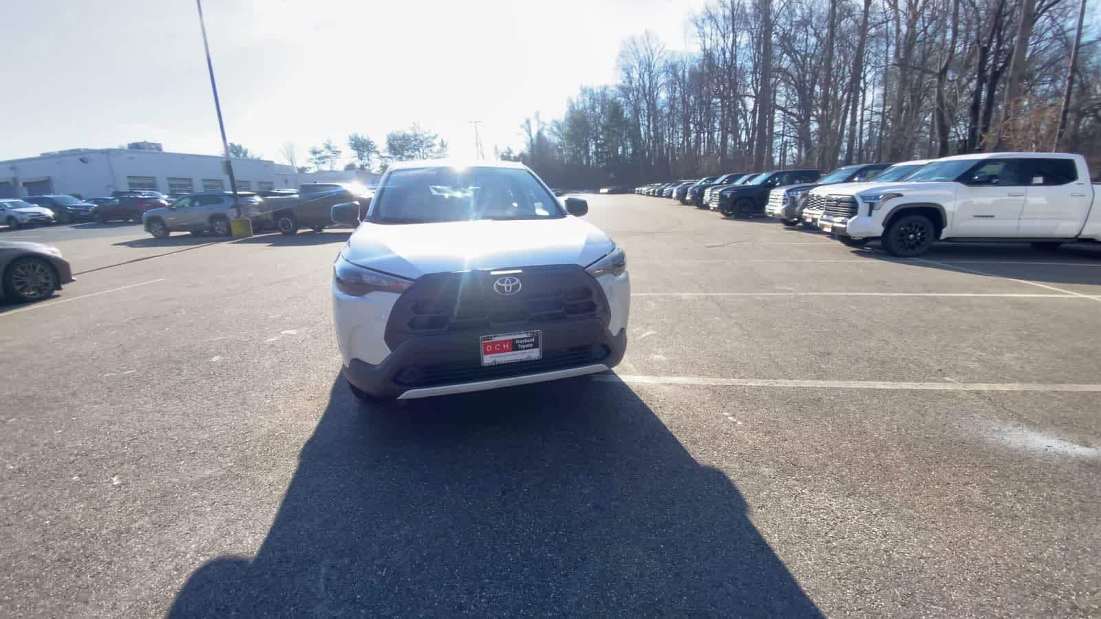 Thumbnail: 2026 Toyota Corolla Cross - 10