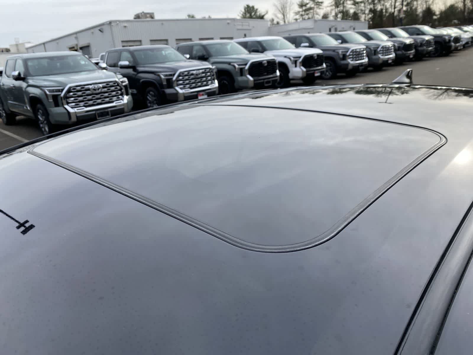 Thumbnail: 2025 Toyota Corolla - 22