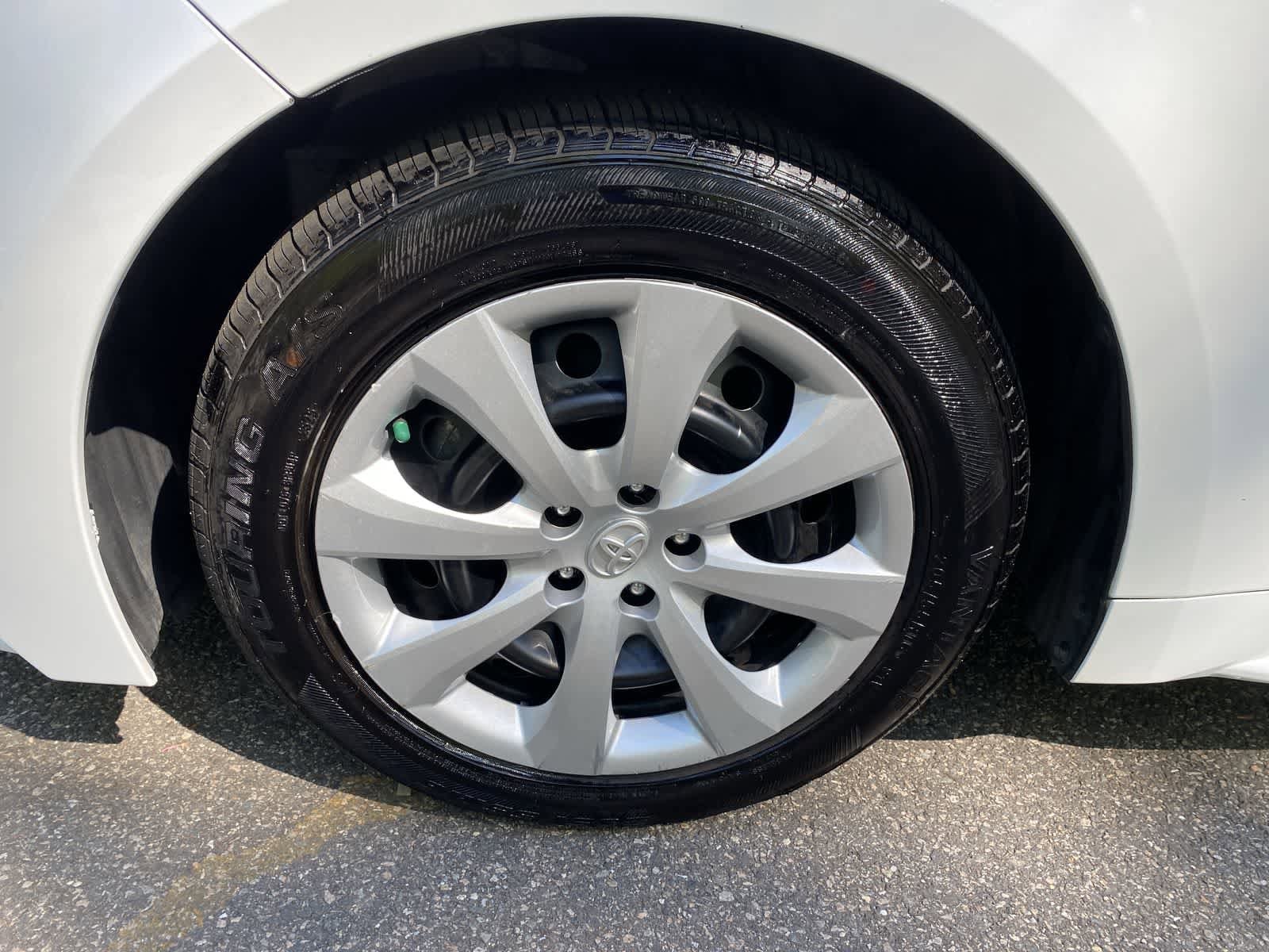 2024 Toyota Corolla LE - Photo 22