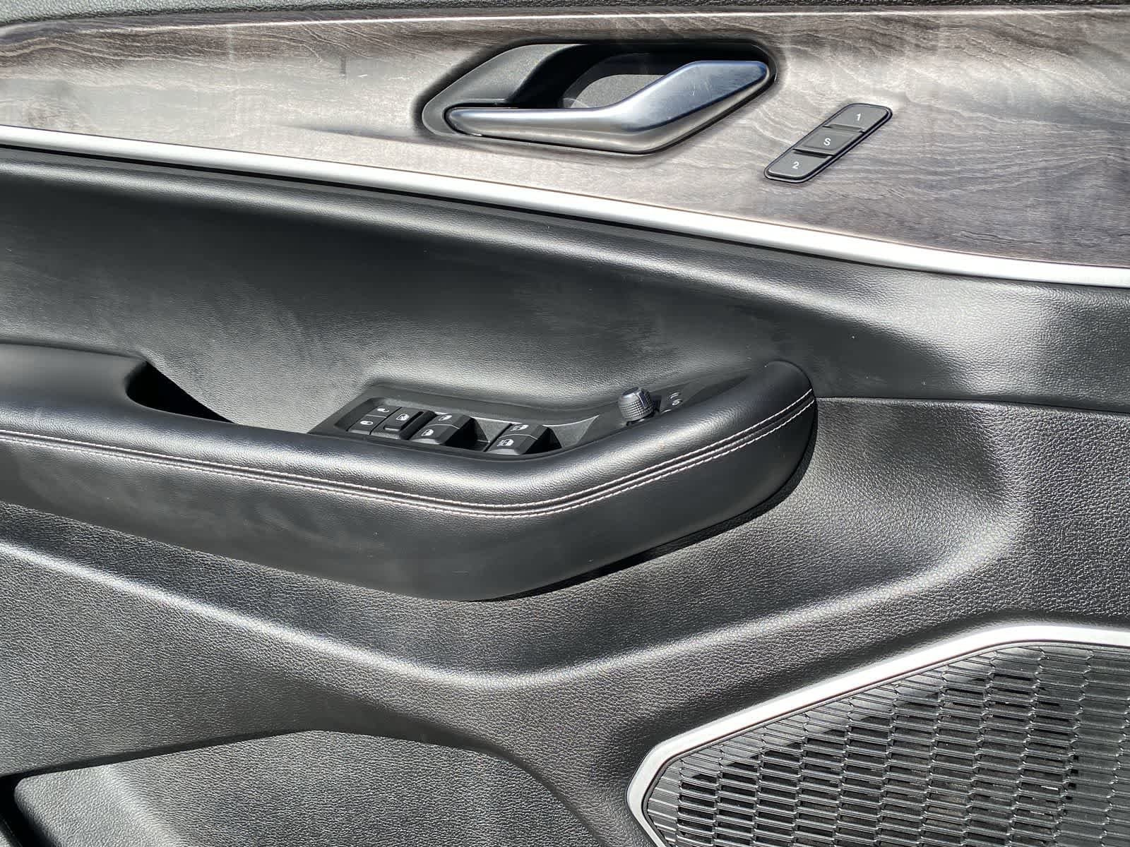 Thumbnail: 2021 Jeep Grand Cherokee L - 22