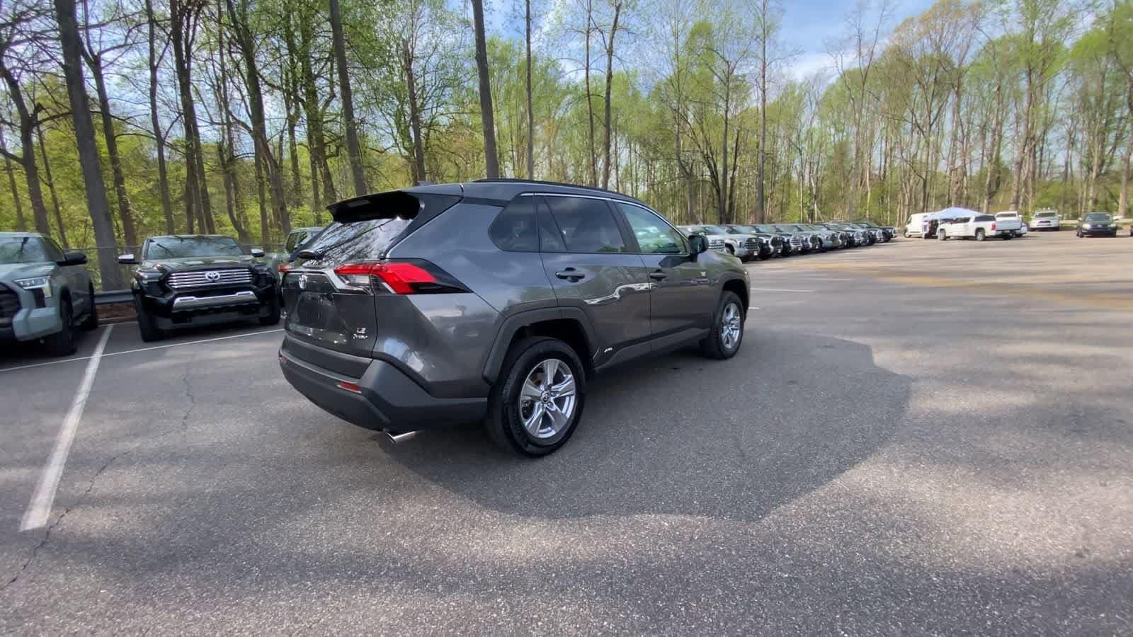 Thumbnail: 2025 Toyota RAV4 - 12