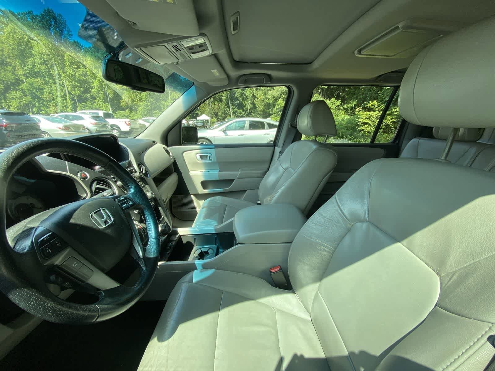 Thumbnail: 2012 Honda Pilot - 8