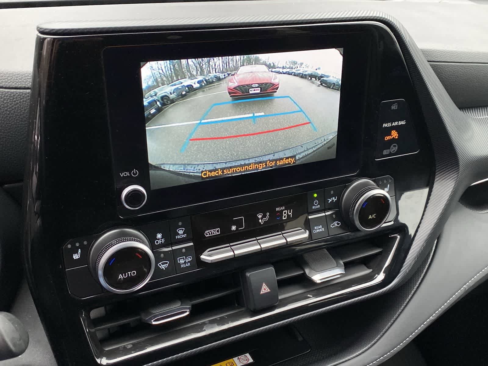 Thumbnail: 2025 Toyota Highlander - 31